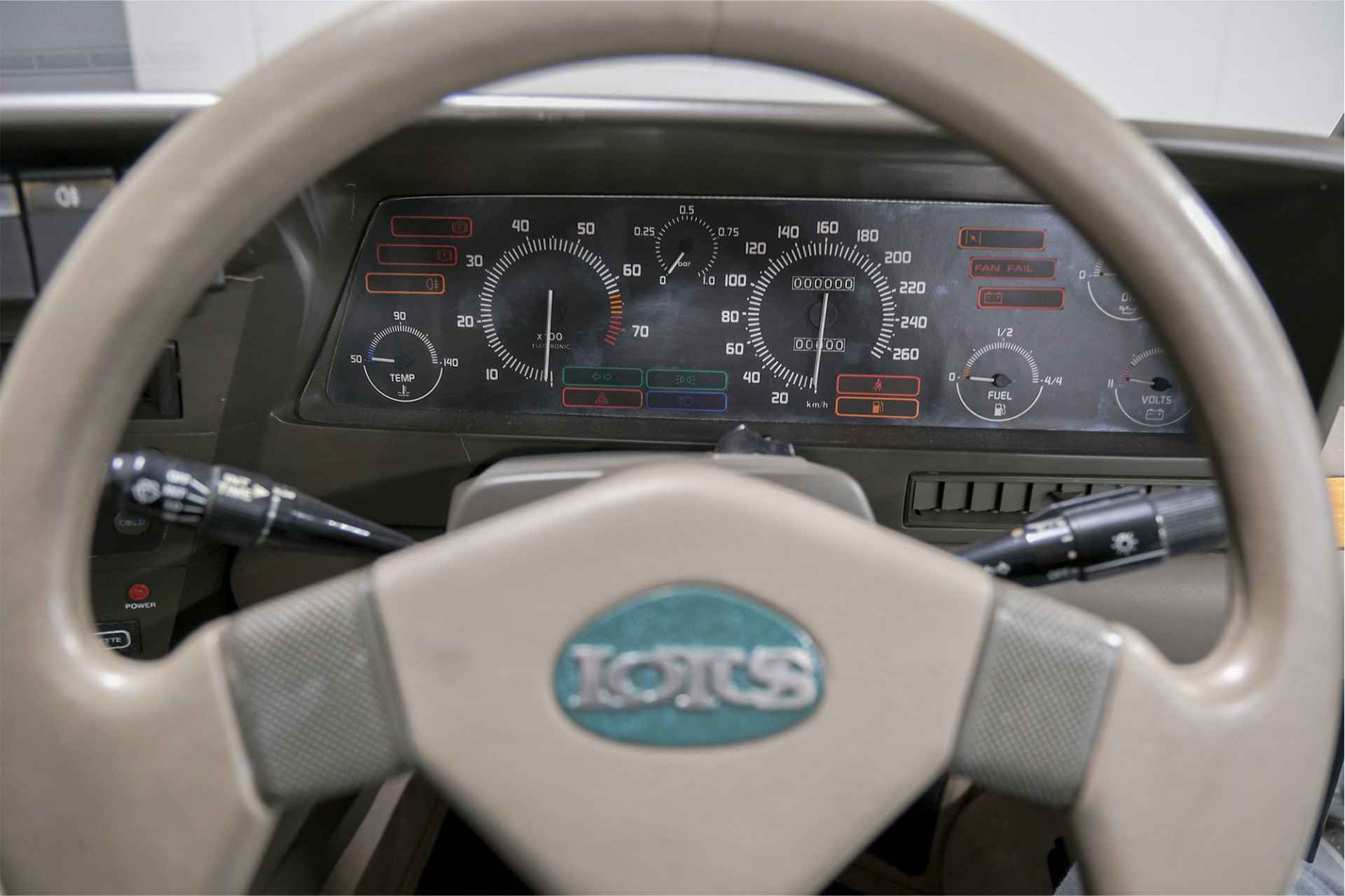 The Lotus Etna Was A Stillborn 1980s Hyper-Esprit, And The Drivable Prototype Is For Sale