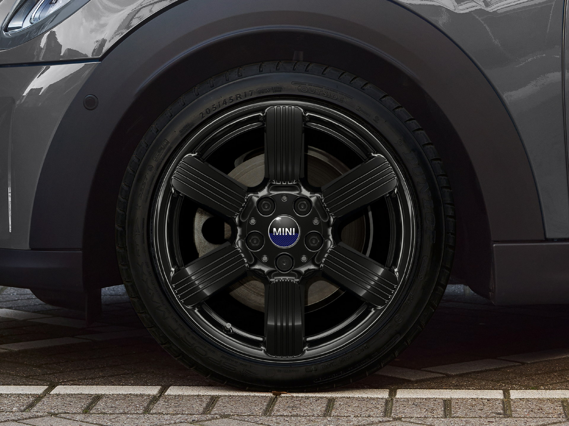 MINI Cooper Brick Lane Edition Brings British Flavor To The Streets Of Japan