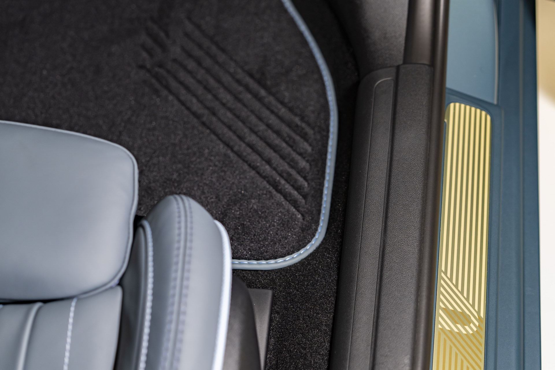 New MINI Edition Models Bring More Distinctive Style To The Entire Range