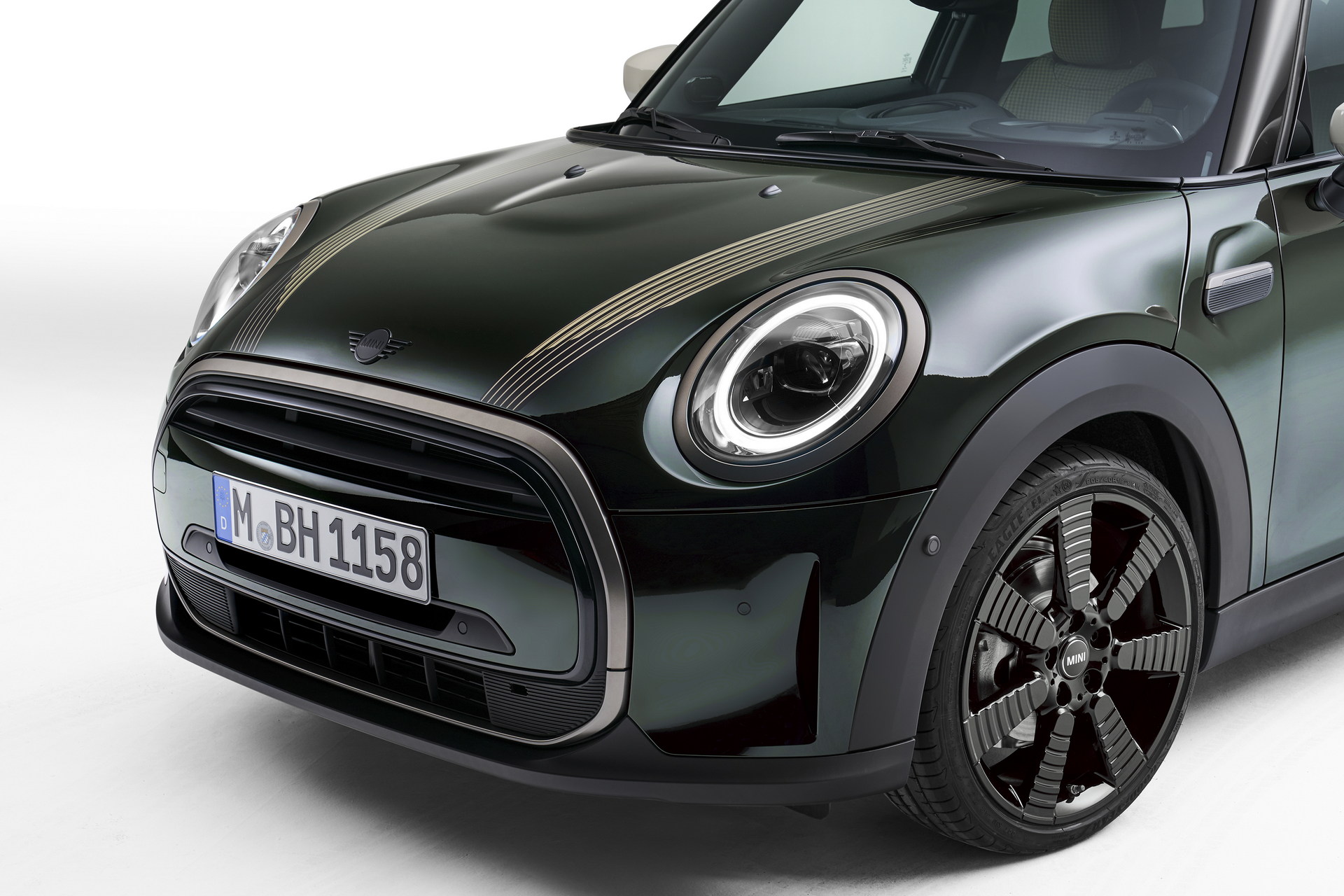 New MINI Edition Models Bring More Distinctive Style To The Entire Range
