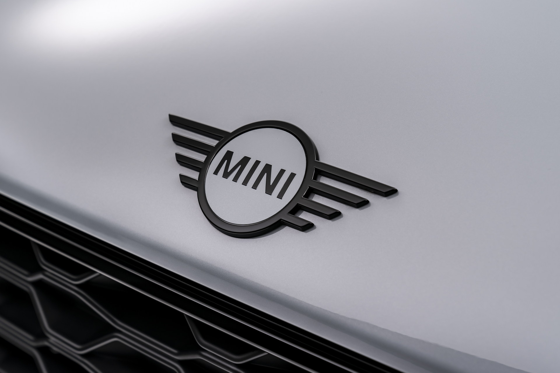 New MINI Edition Models Bring More Distinctive Style To The Entire Range