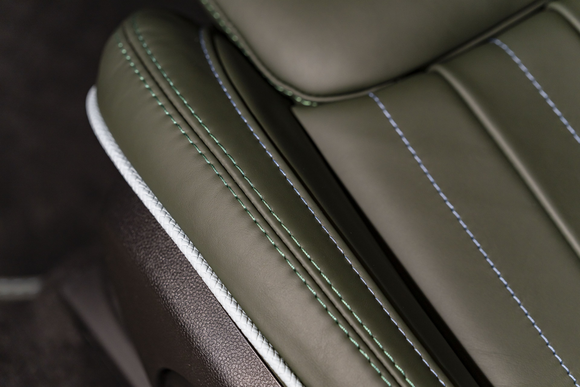 New MINI Edition Models Bring More Distinctive Style To The Entire Range