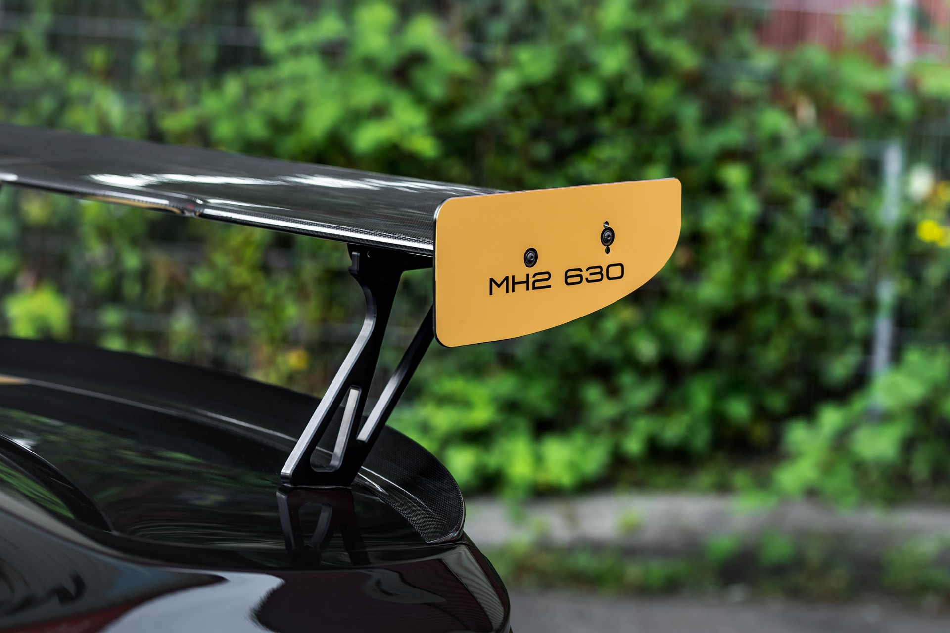 Manhart’s BMW M2 Has 630 HP And M4 GT4 Racing Brakes