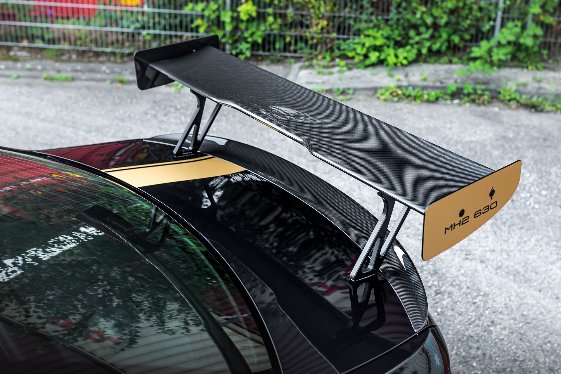 Manhart’s BMW M2 Has 630 HP And M4 GT4 Racing Brakes