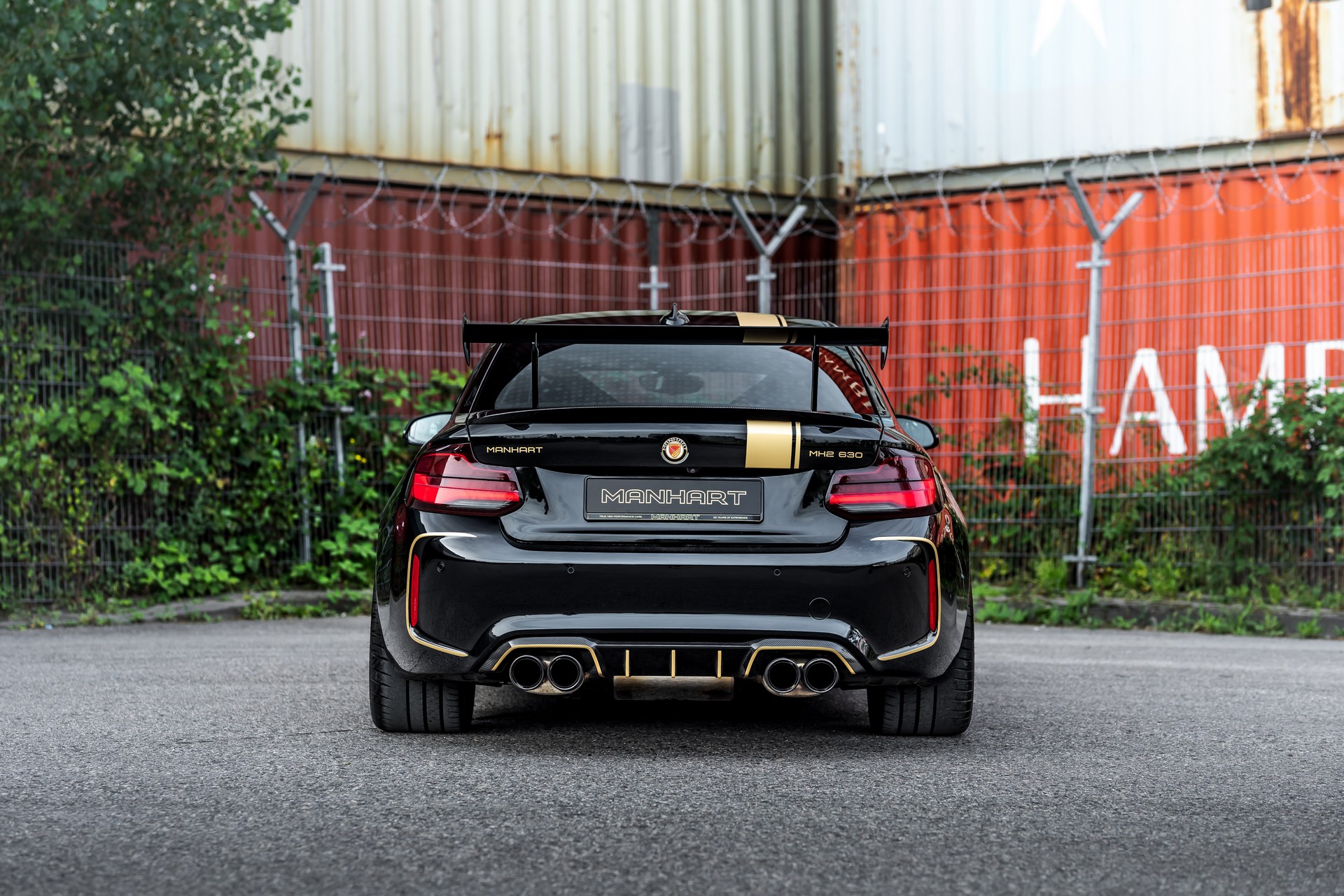 Manhart’s BMW M2 Has 630 HP And M4 GT4 Racing Brakes