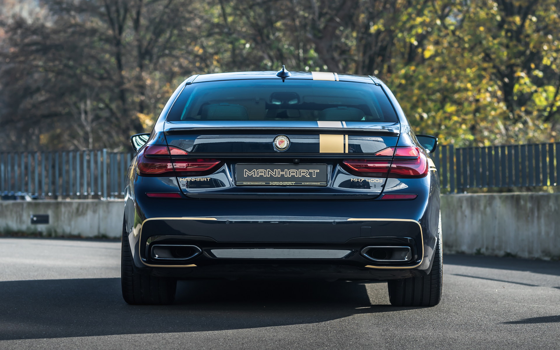 Manhart’s New MH7 400d Is A Diesel-Powered BMW 7-Series With 400 HP