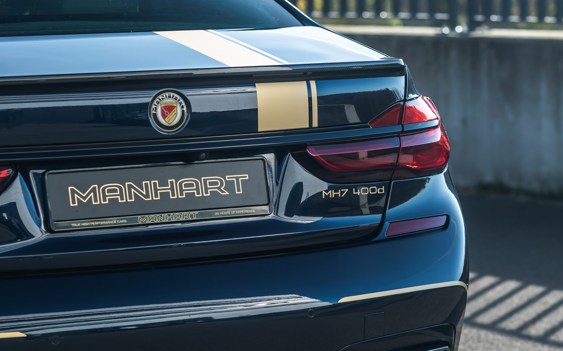 Manhart’s New MH7 400d Is A Diesel-Powered BMW 7-Series With 400 HP