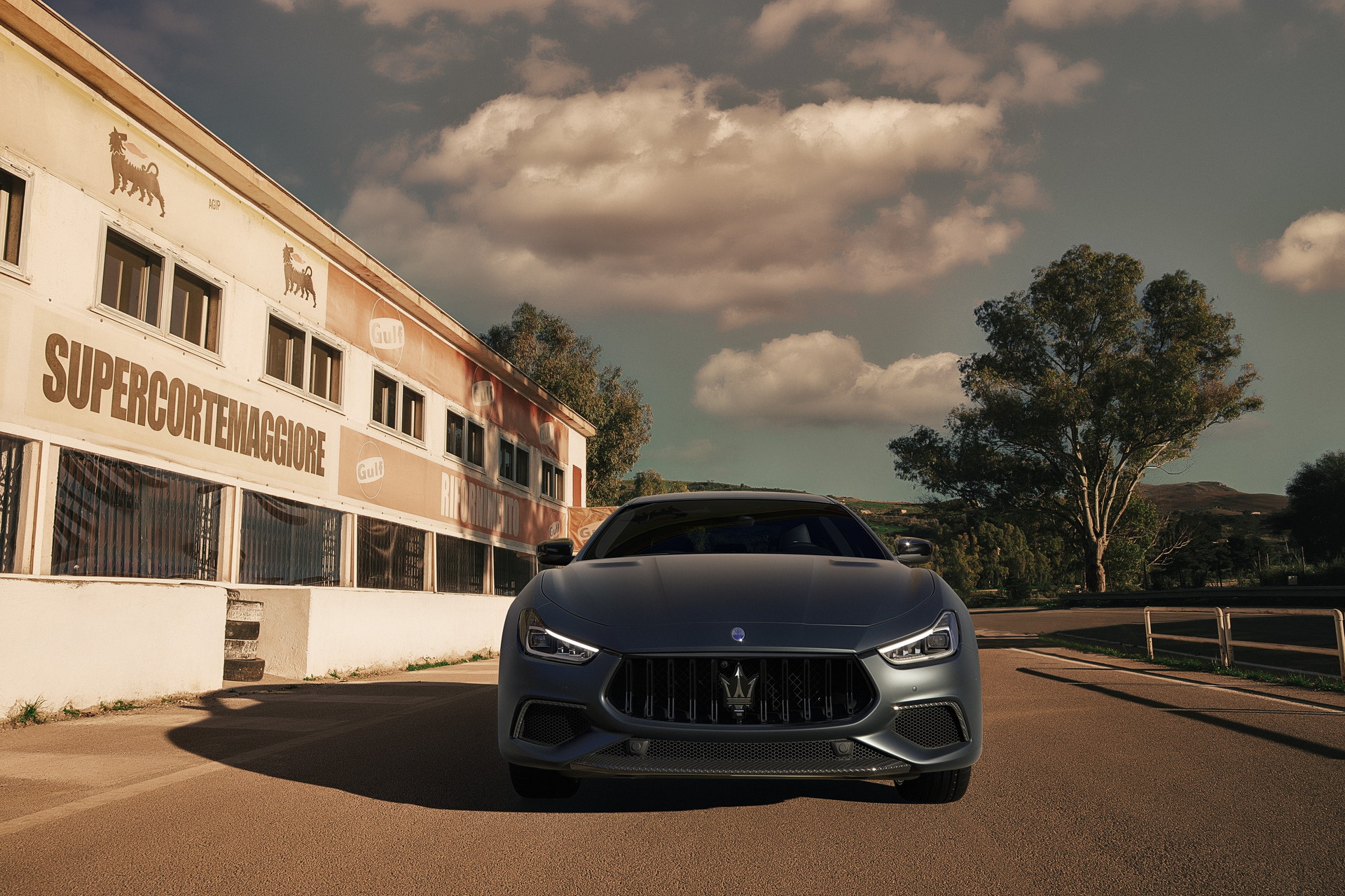 Maserati MC Edition Makes The V8-Powered Ghibli, Levante, And Quattroporte More Desirable