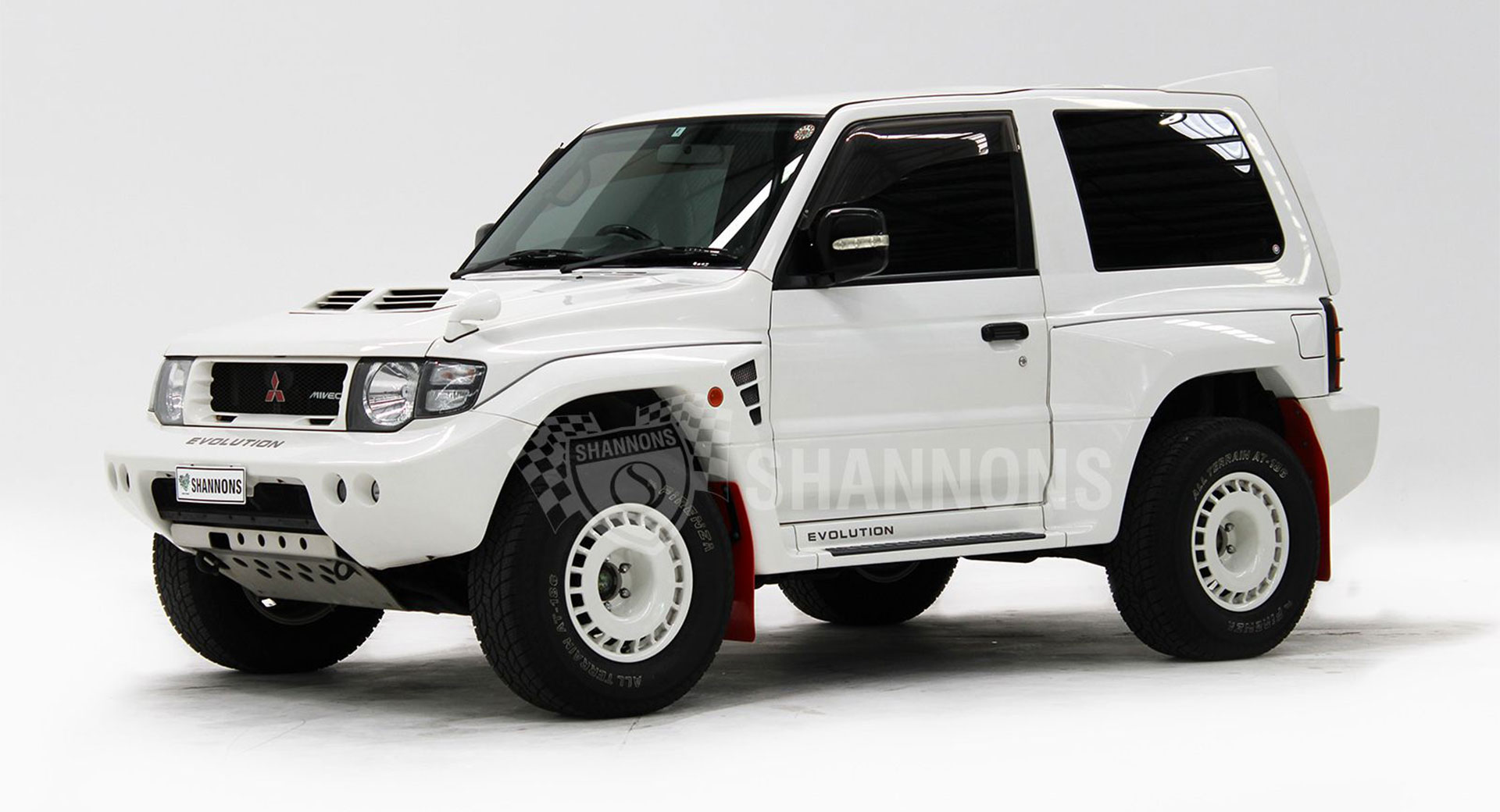 Do Off-Roaders Any Than This Mitsubishi Pajero Evolution? | Carscoops