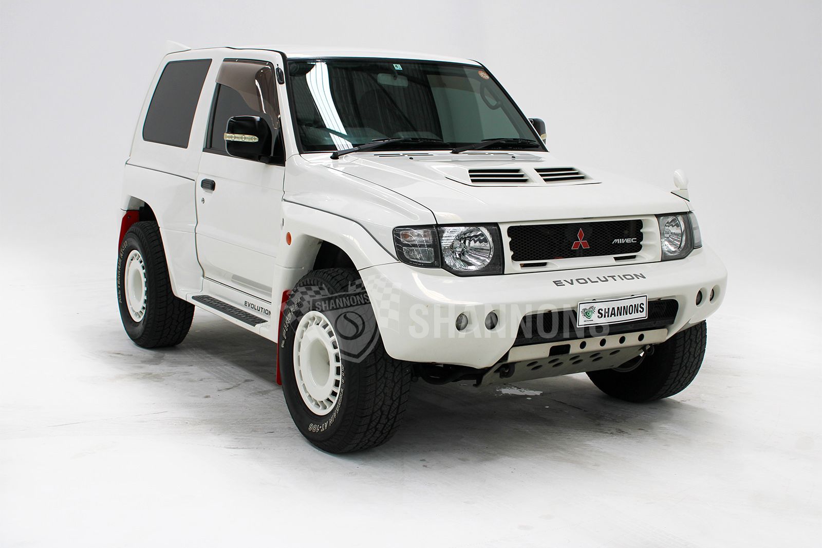 Do Off-Roaders Get Any Cooler Than This Mitsubishi Pajero Evolution?