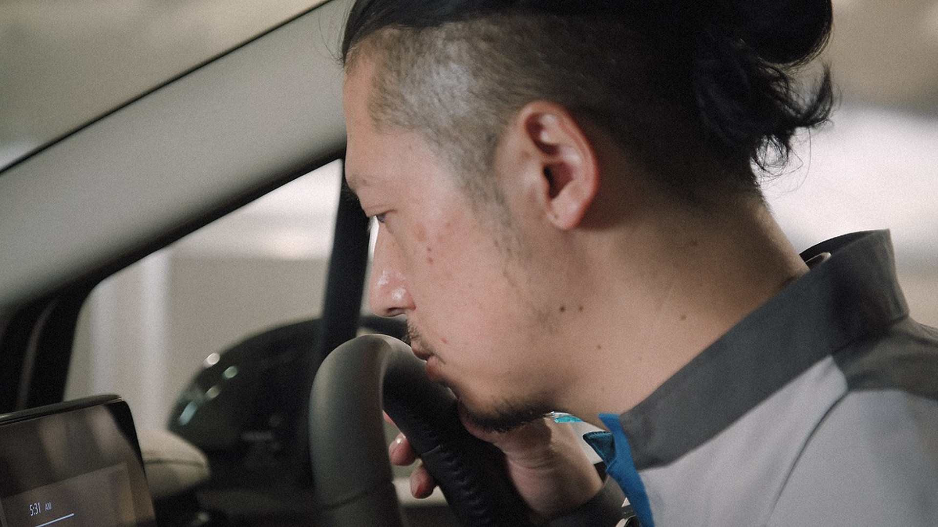 Meet The “Smellmaster”, The Guy Who Sets The Standards For Your New Nissan’s Odors