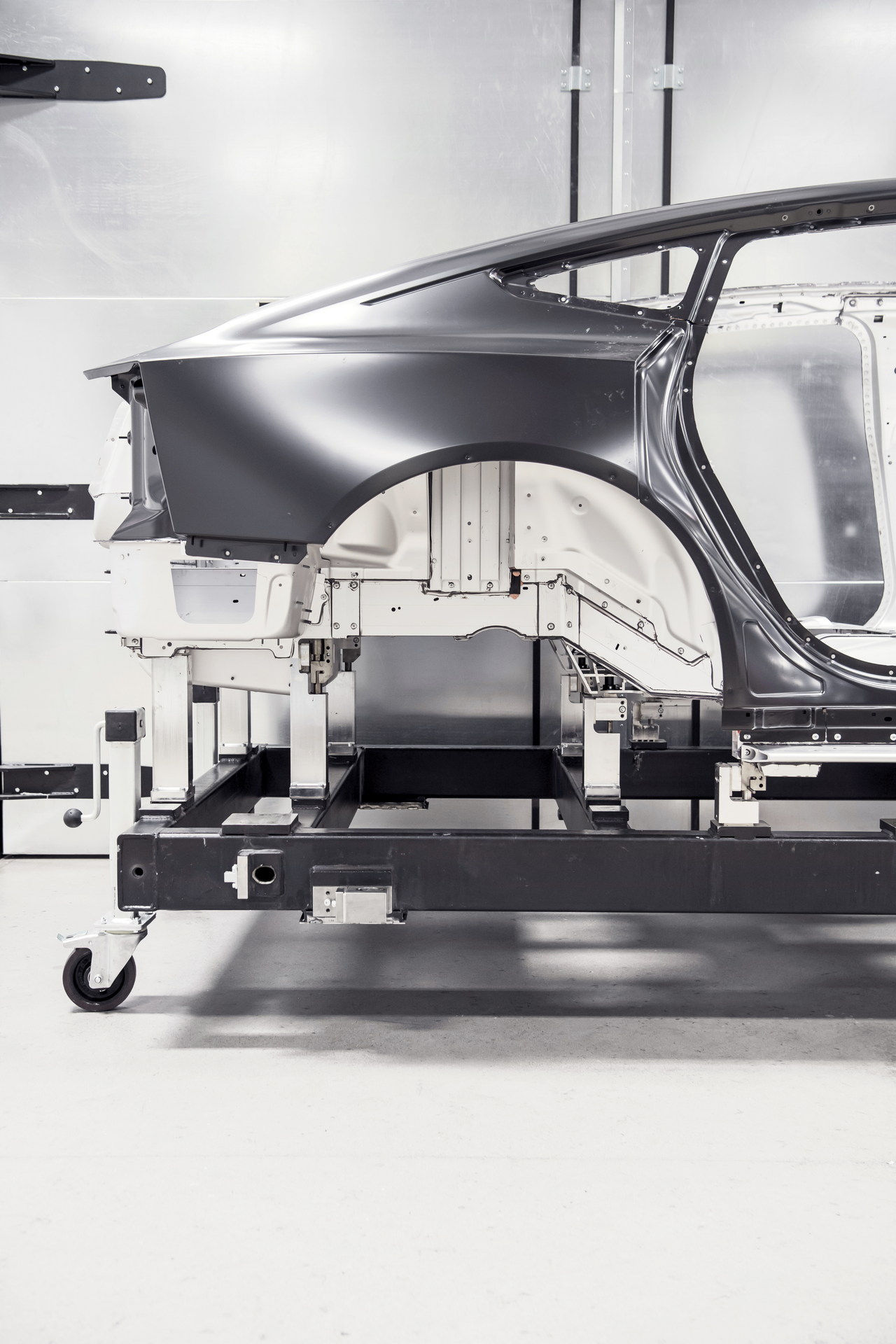 The Polestar 5 Will Produce 872 HP From Dual Electric Motors