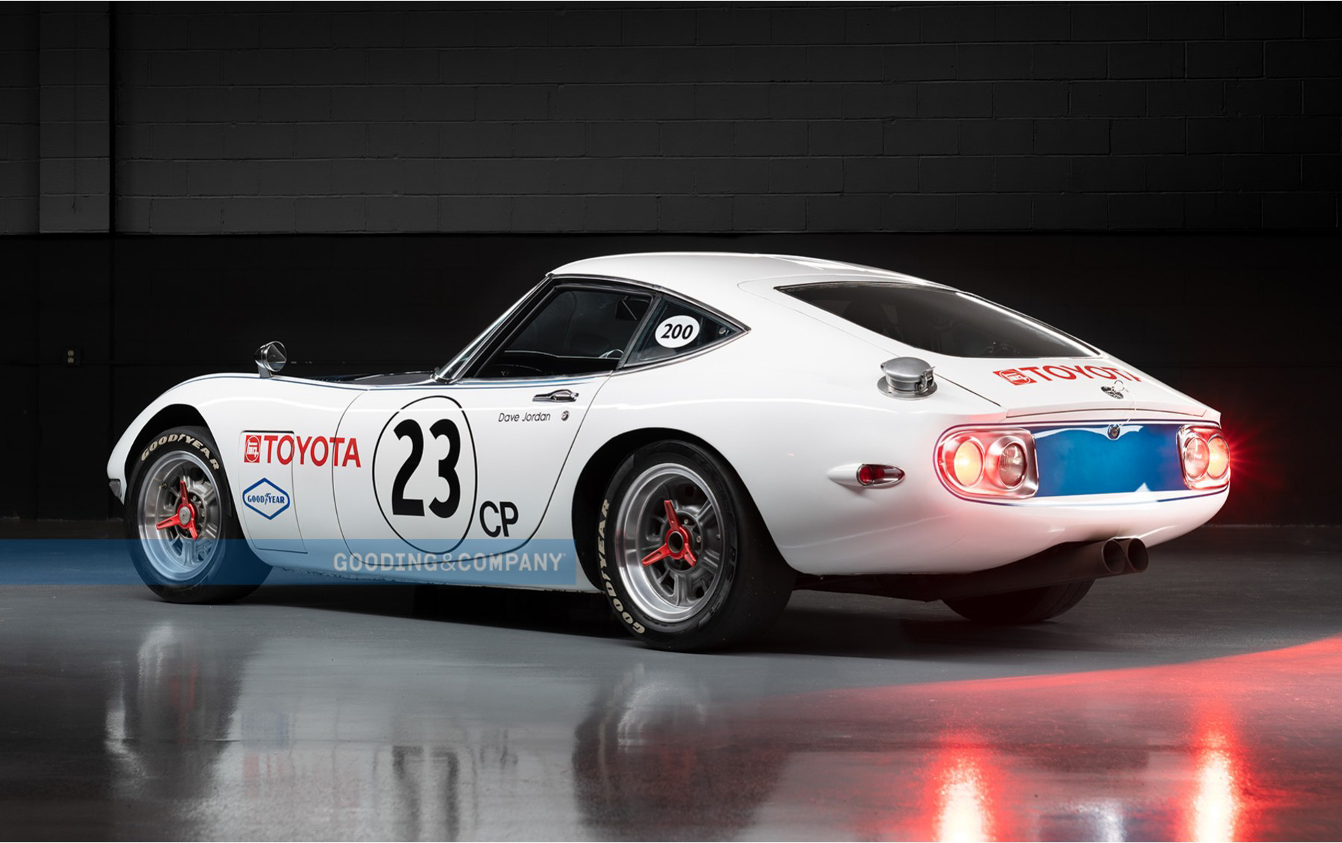 The Shelby-Toyota 2000GT Is A Japanese Classic With A Sprinkle Of Cobra Know-How