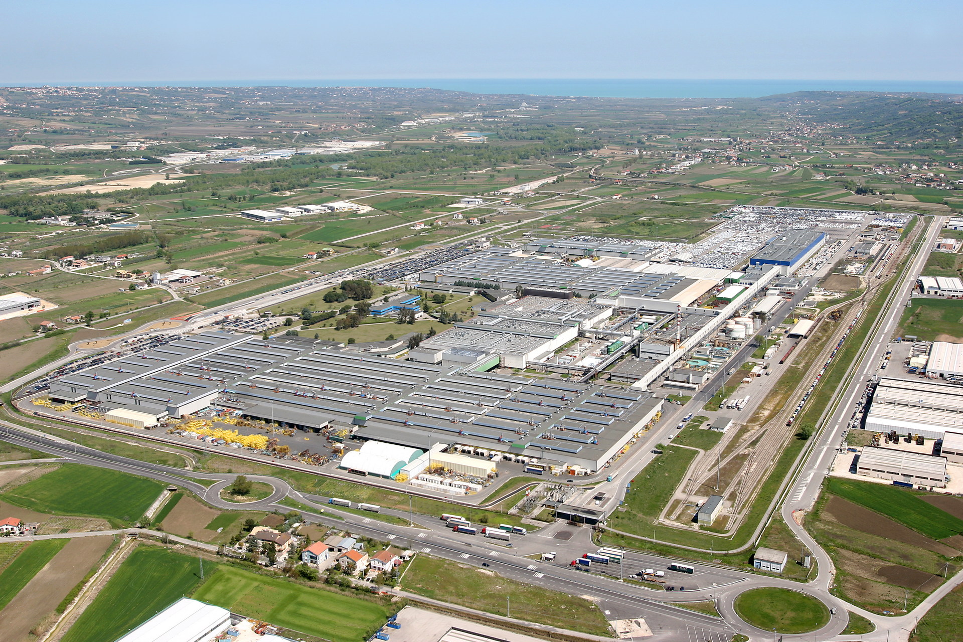 Stellantis Temporarily Halts Van Production In Italy Due To Shortage Of French Engines