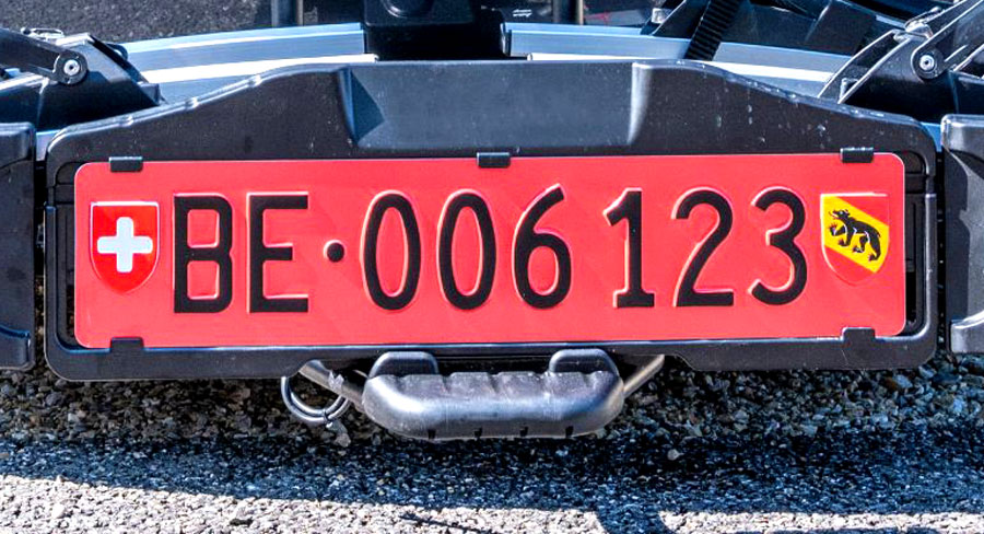 undtagelse Andre steder Start What's Behind Switzerland's New Red License Plates Coming This March |  Carscoops