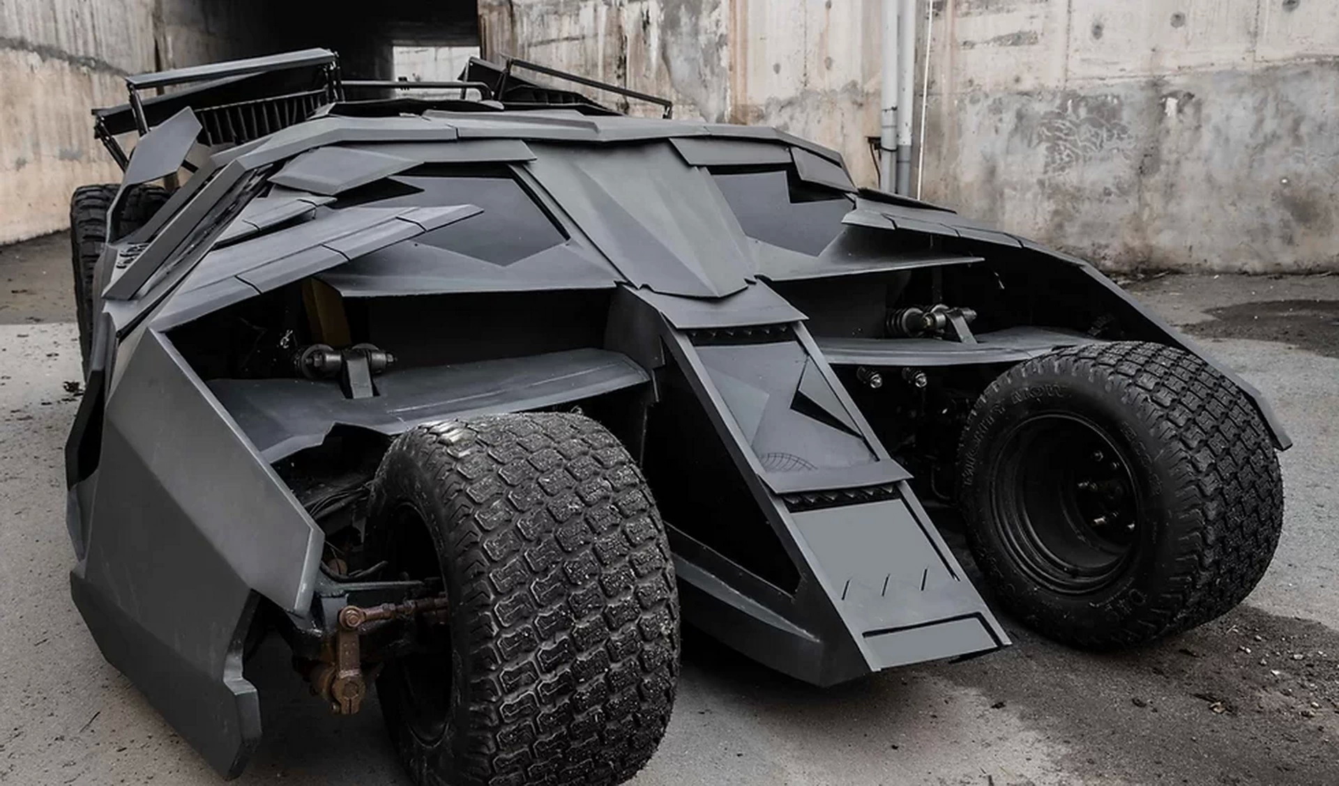 The Dark Knight Goes Green With This Electric Batmobile Tumbler Replica