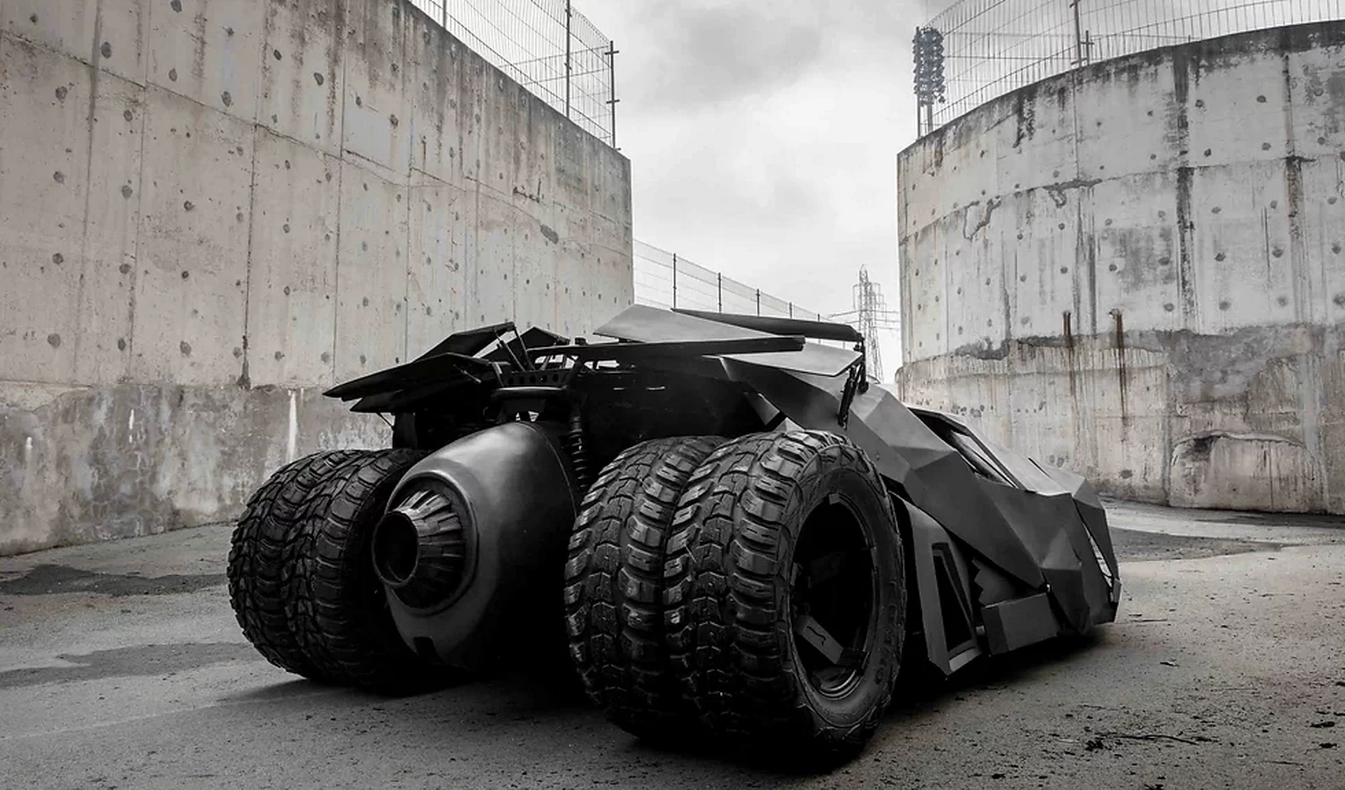The Dark Knight Goes Green With This Electric Batmobile Tumbler Replica