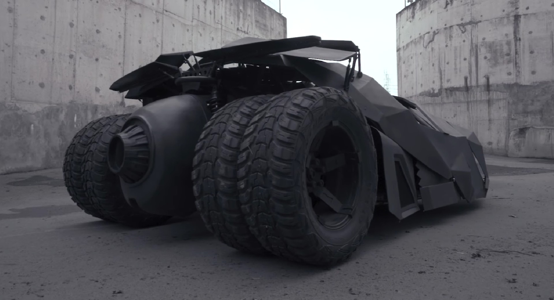The Dark Knight Goes Green With This Electric Batmobile Tumbler Replica
