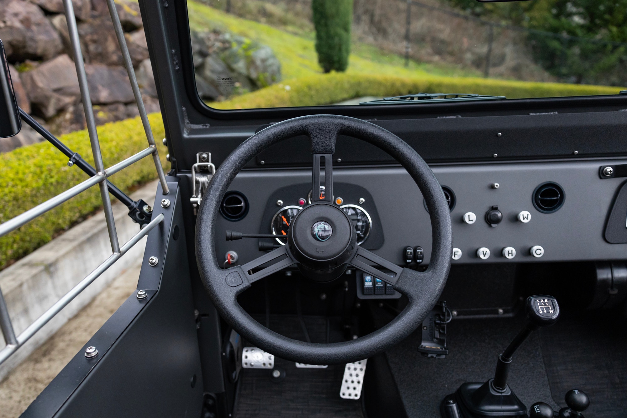 This 1962 Toyota FJ40 Land Cruiser By ICON Is Dripping With Old-School Appeal