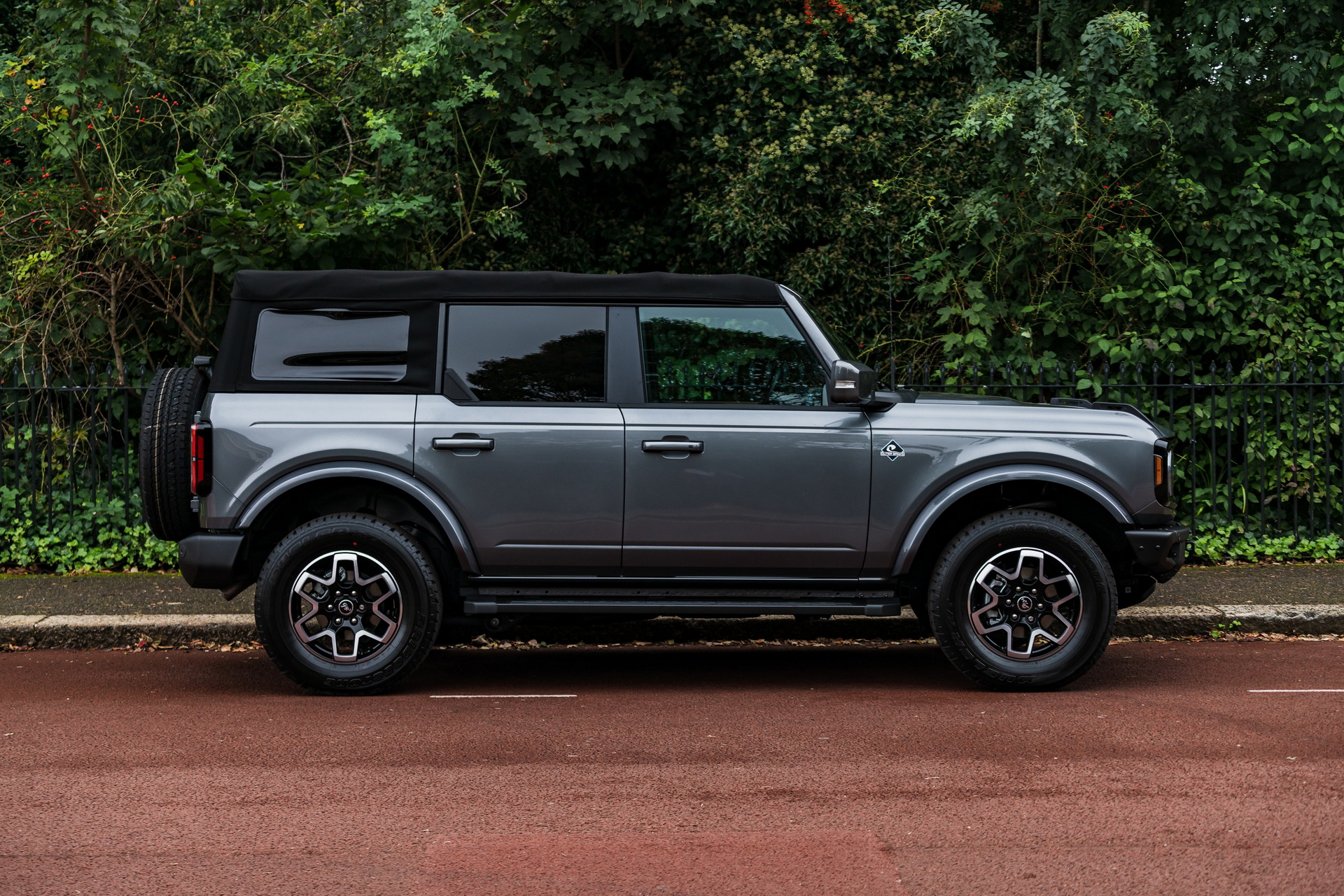 The First Ford Broncos Touch Down In The UK, But They’re Priced From $61,000 To $115,000