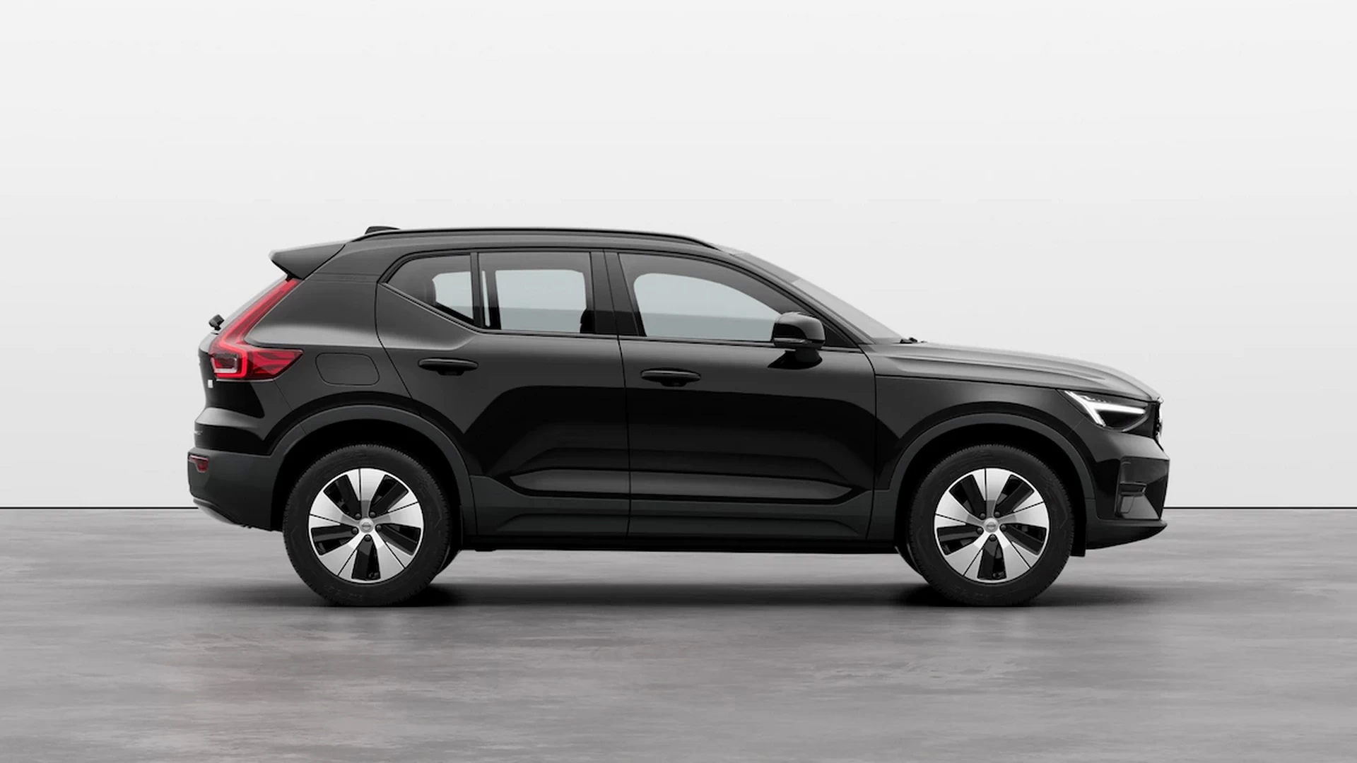 2023 Volvo XC40 Facelift Spotted Undisguised As Brand Quietly Reveals It On Euro Configurators