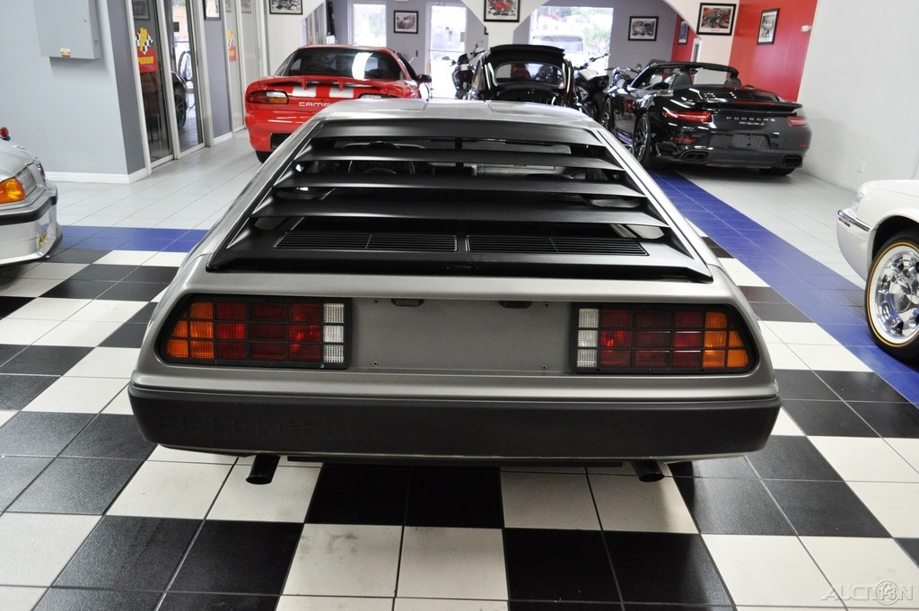 Perfectly Preserved DeLorean DMC-12 In Storage Since 1986 Is Worth Going Back In Time For