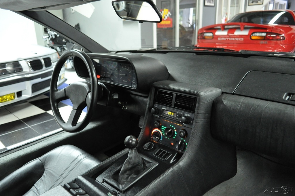 Perfectly Preserved DeLorean DMC-12 In Storage Since 1986 Is Worth Going Back In Time For