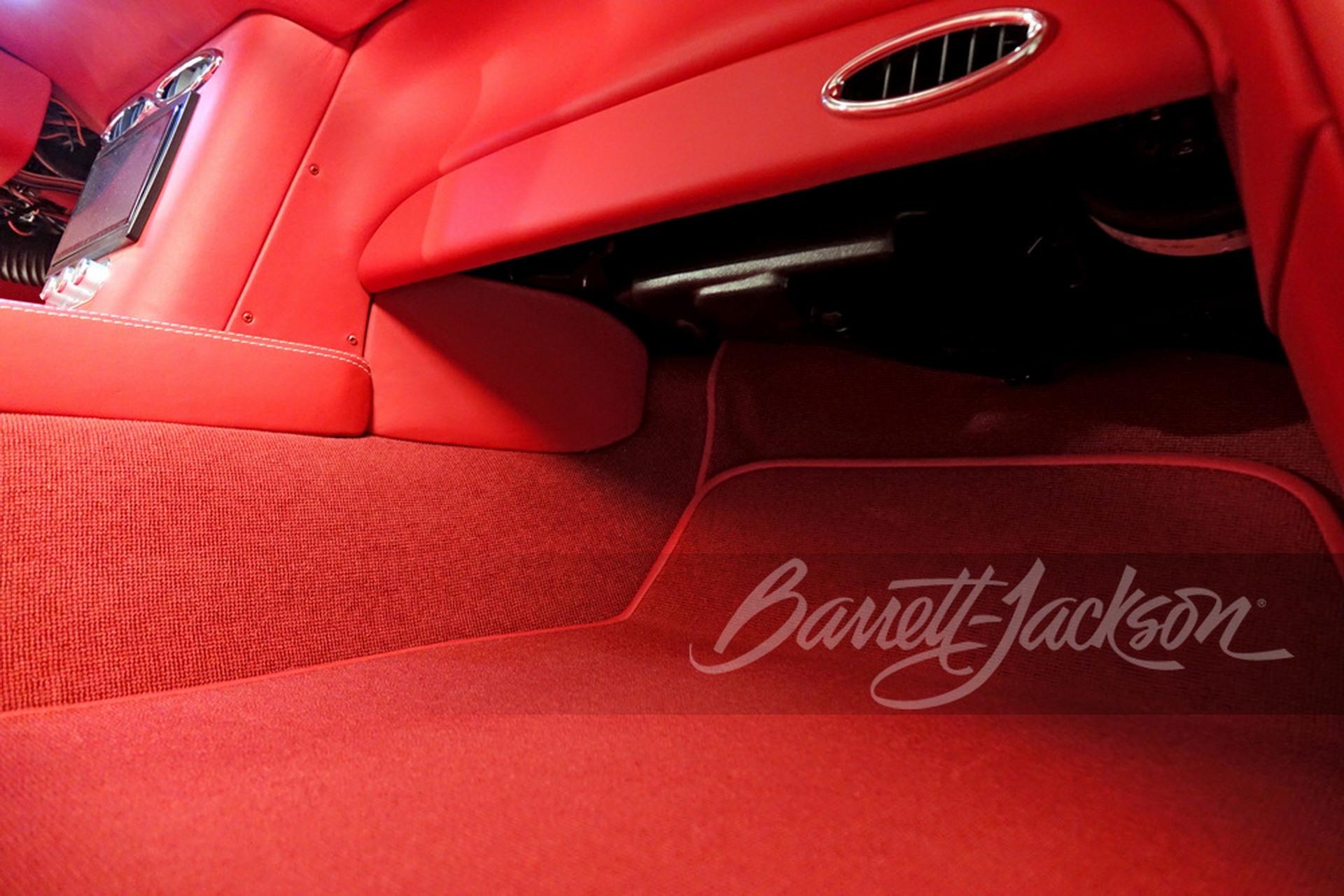 Two Custom Chevrolet C1 Corvettes Up For Auction Offer A Combined 1,155 HP