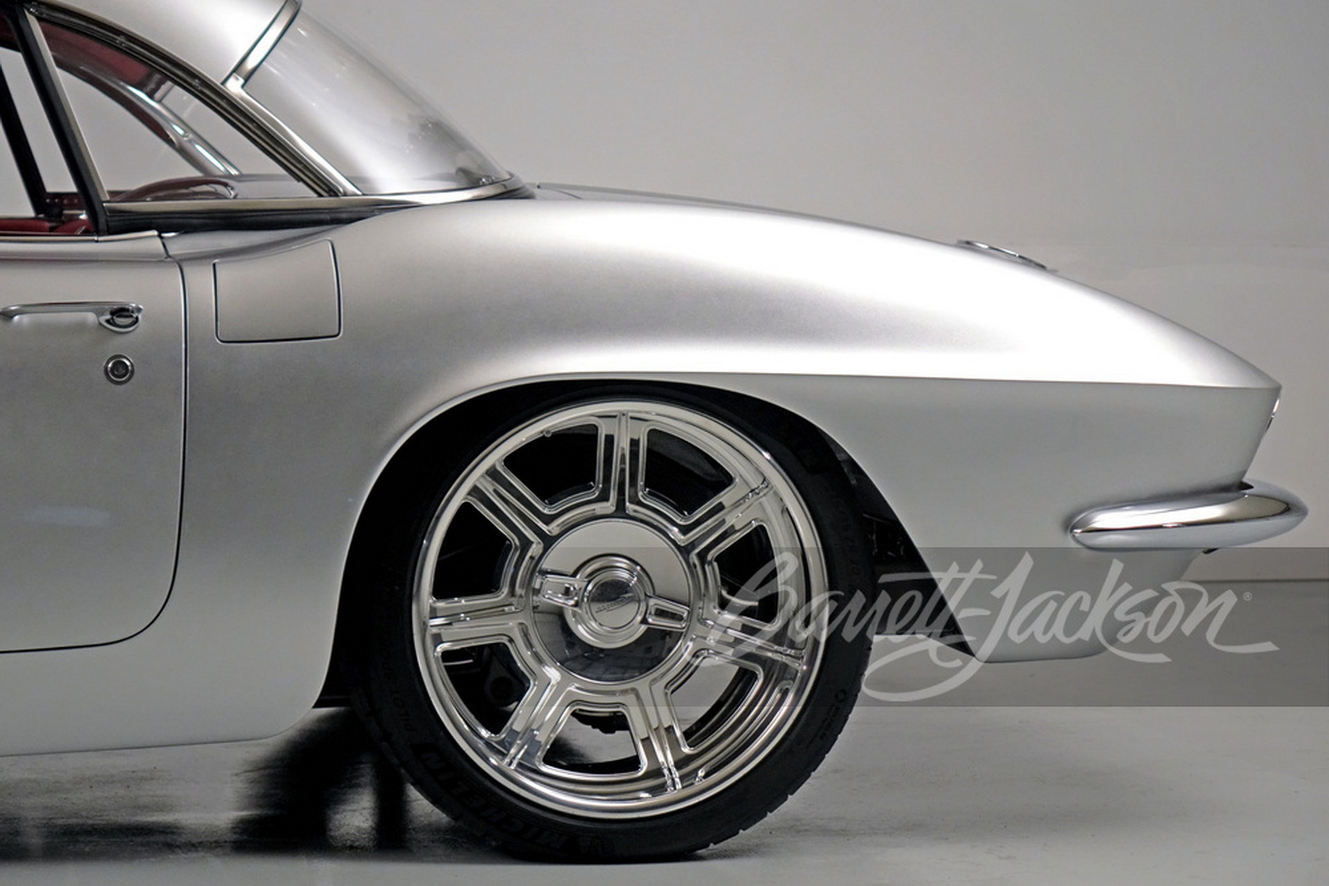 Two Custom Chevrolet C1 Corvettes Up For Auction Offer A Combined 1,155 HP