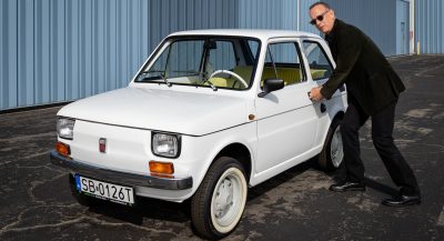 1974_fiat_126p_Tom_Hanks_main-