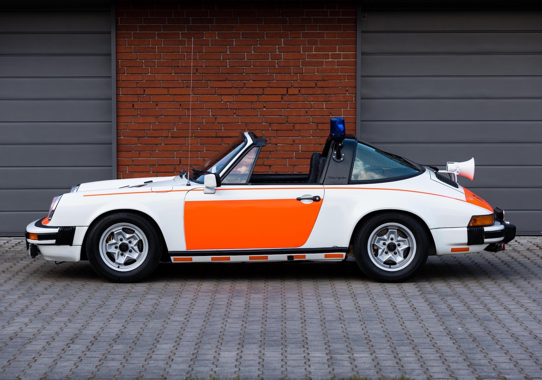 Getting Busted For Speeding Would Be A Pleasure If This Vintage Dutch 911 Patrol Car Was Chasing You Down