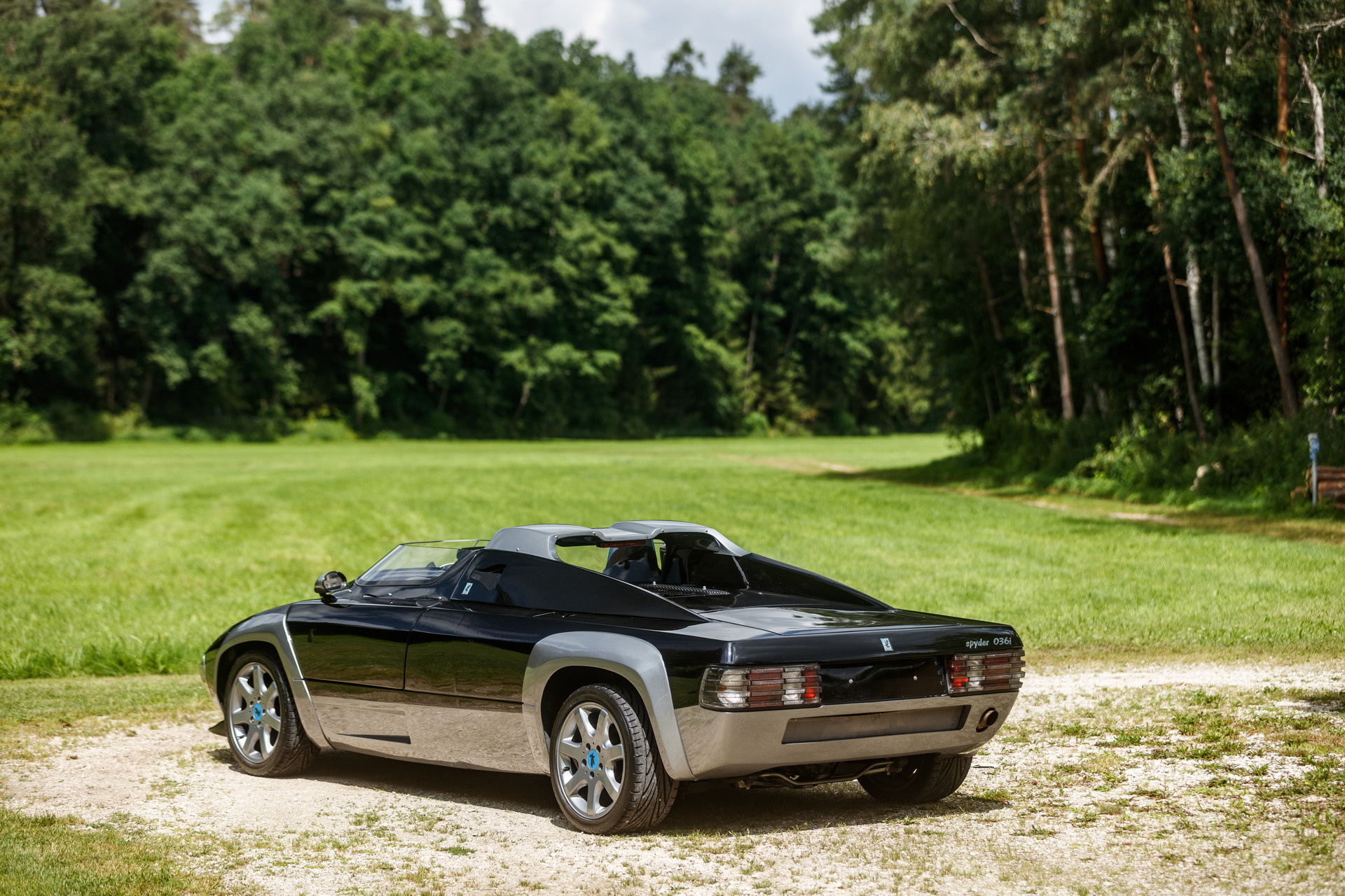 This Super Rare Isdera Spyder 036i Might Be The Most Unique Way To Spend A Few Hundred Grand