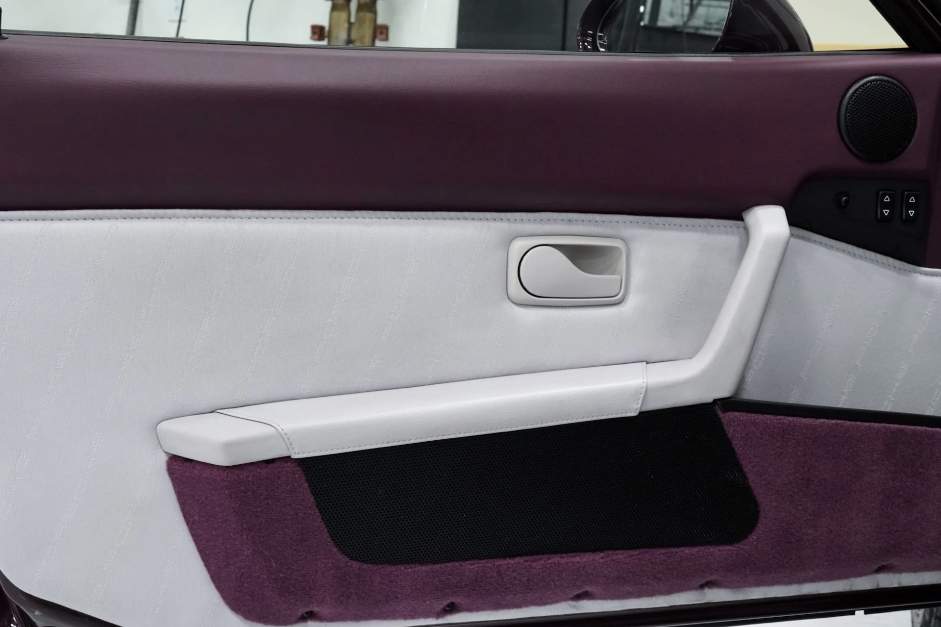 Insanely Overpriced $164,000 Porsche 968 Sold For $20k Over A New Cayman GT4 RS On BaT