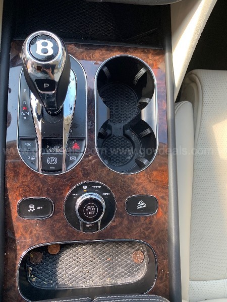 The US Postal Service Has A Bentley Bentayga And It’s Up For Auction