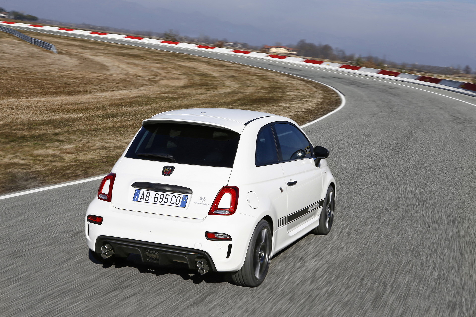 Abarth 595 And 695 Range Updated Again For 2022, Gets Four Customization Packages