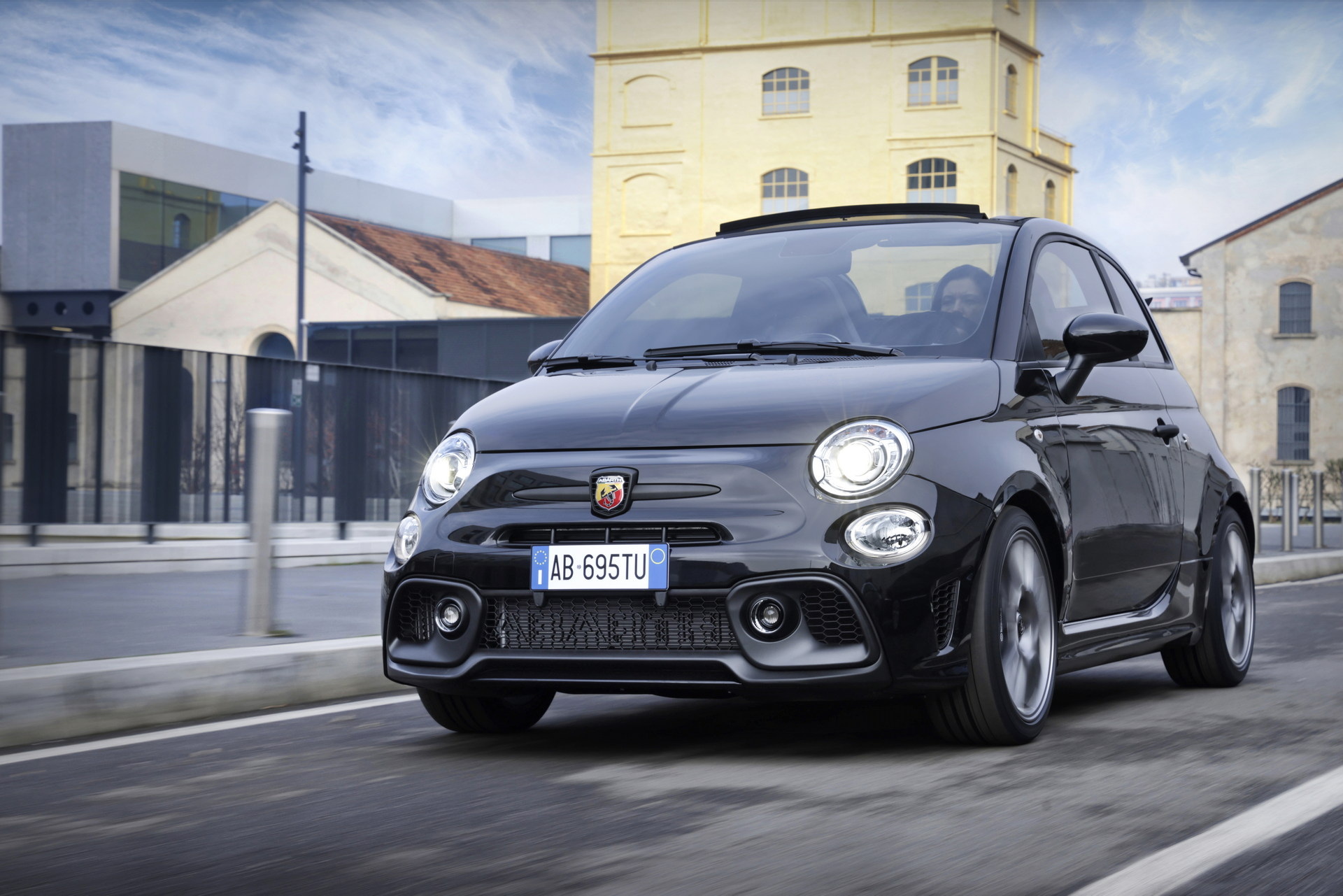 Abarth 595 And 695 Range Updated Again For 2022, Gets Four Customization Packages