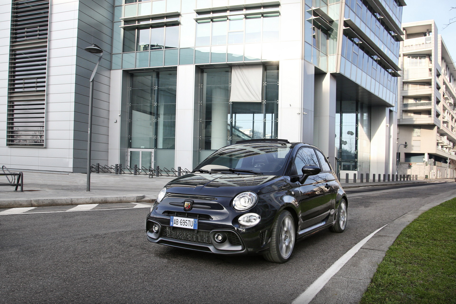 Abarth 595 And 695 Range Updated Again For 2022, Gets Four Customization Packages