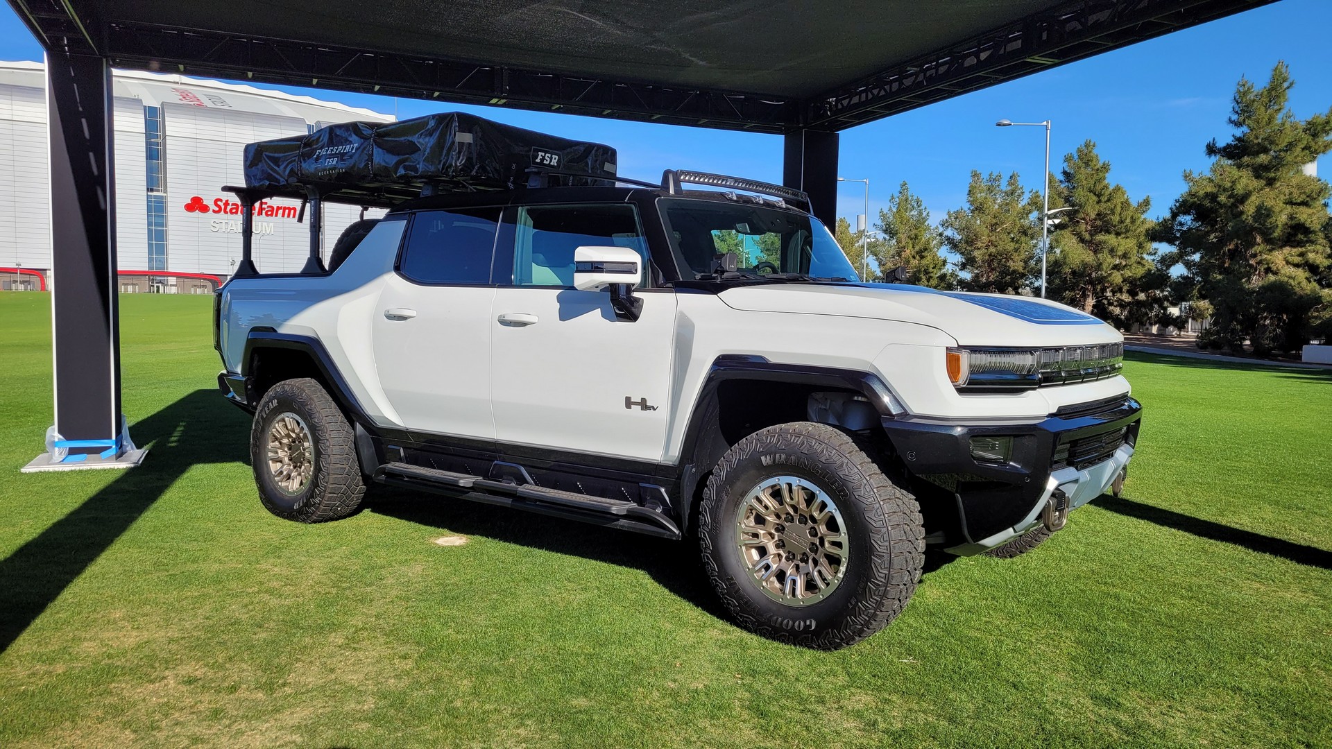 Driven: The 1,000 HP 2022 GMC Hummer EV Pickup Is Wonderfully Ridiculous