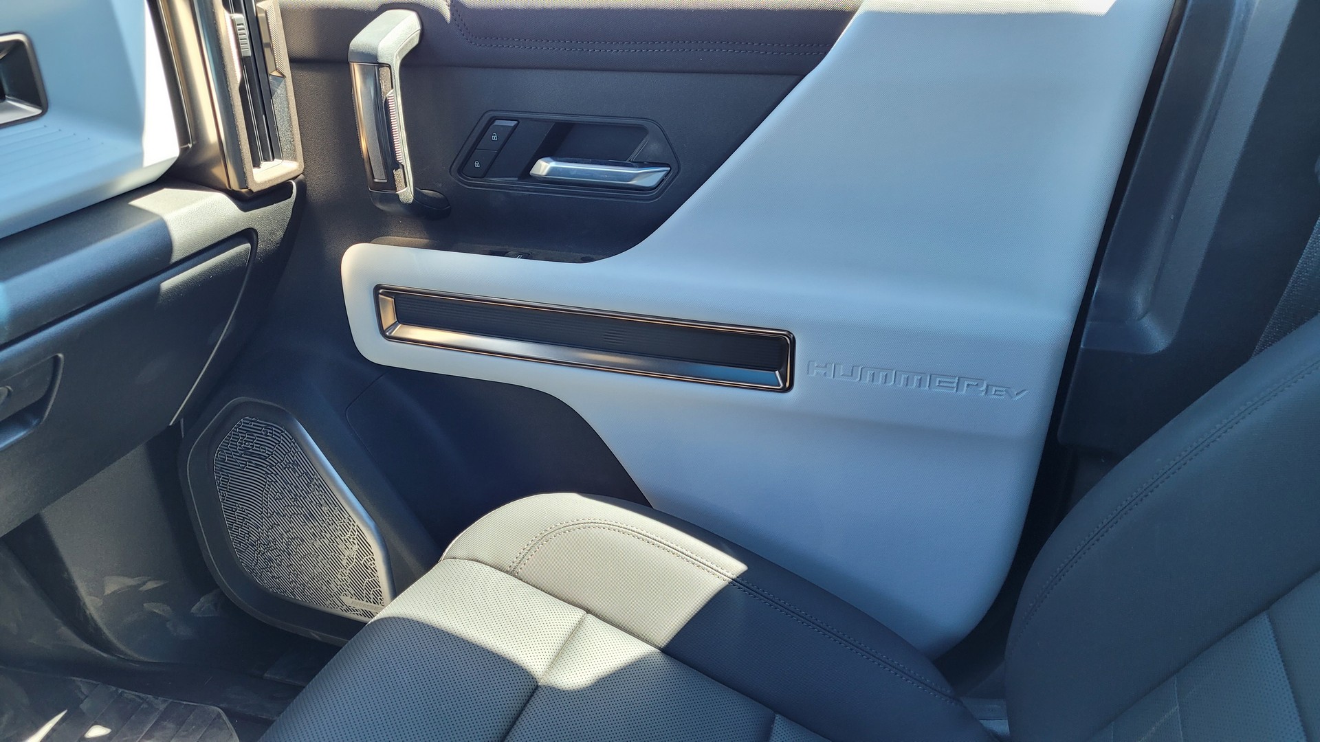 Driven: The 1,000 HP 2022 GMC Hummer EV Pickup Is Wonderfully Ridiculous