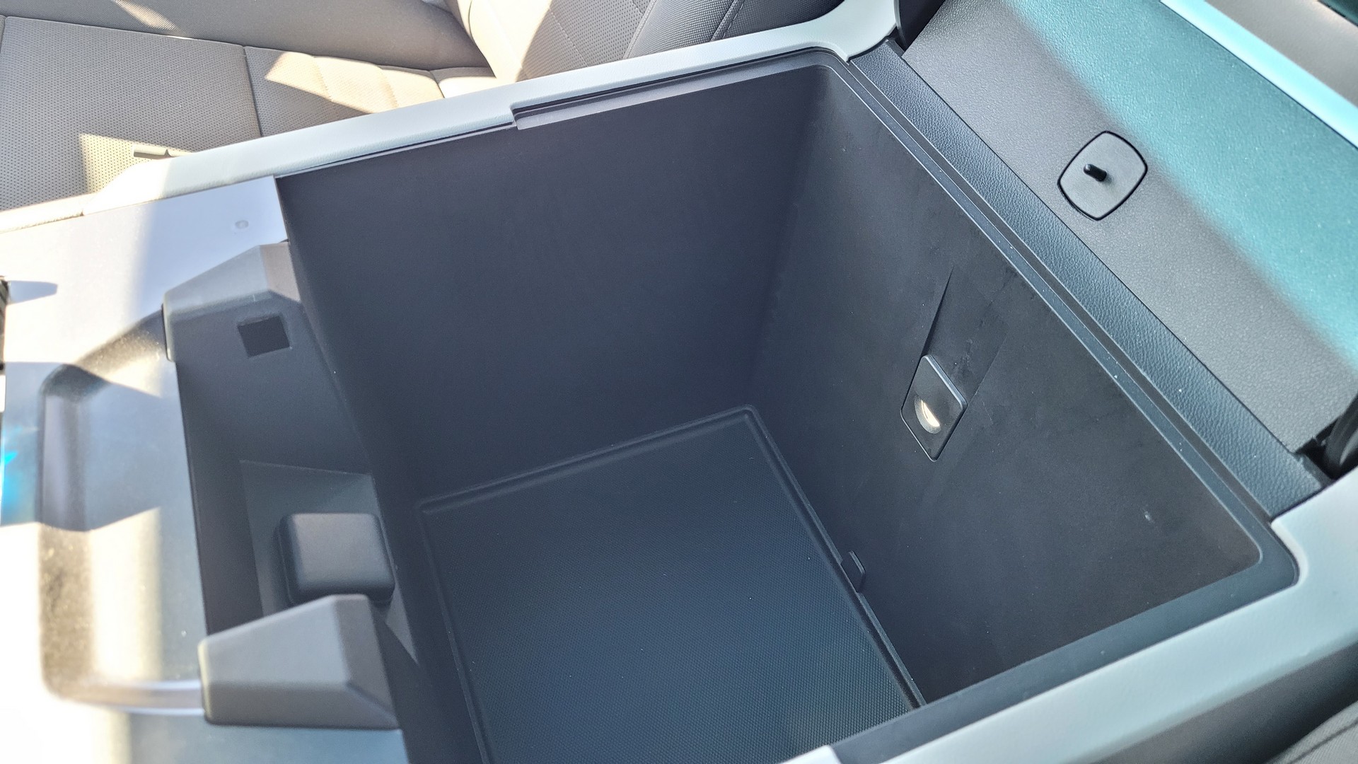 Driven: The 1,000 HP 2022 GMC Hummer EV Pickup Is Wonderfully Ridiculous