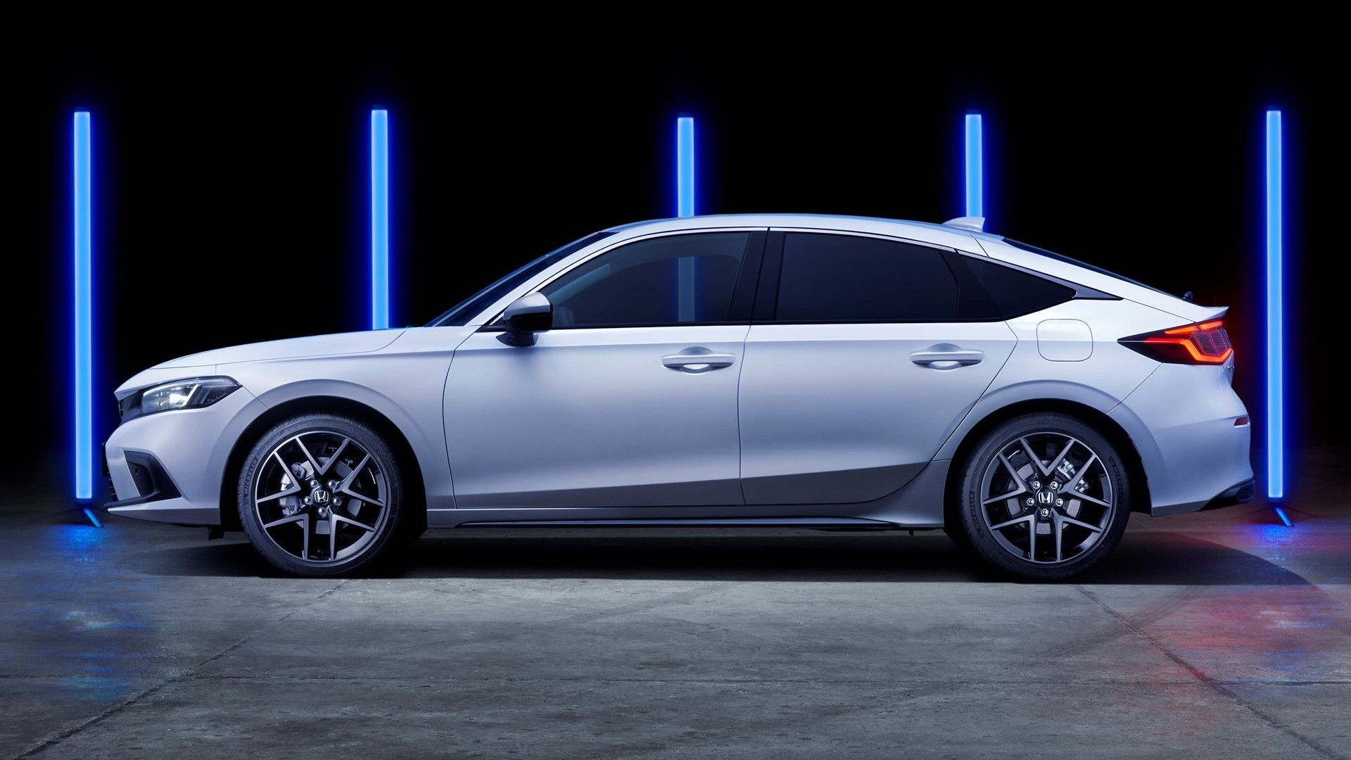 2022 Honda Civic e:HEV Hatch Debuts In Europe With 181-HP Hybrid Powertrain