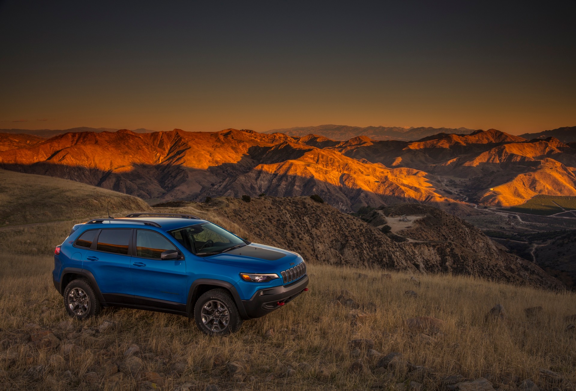 2022 Jeep Cherokee Gets Nearly $6k Price Hike And New X Trim With Factory Lift