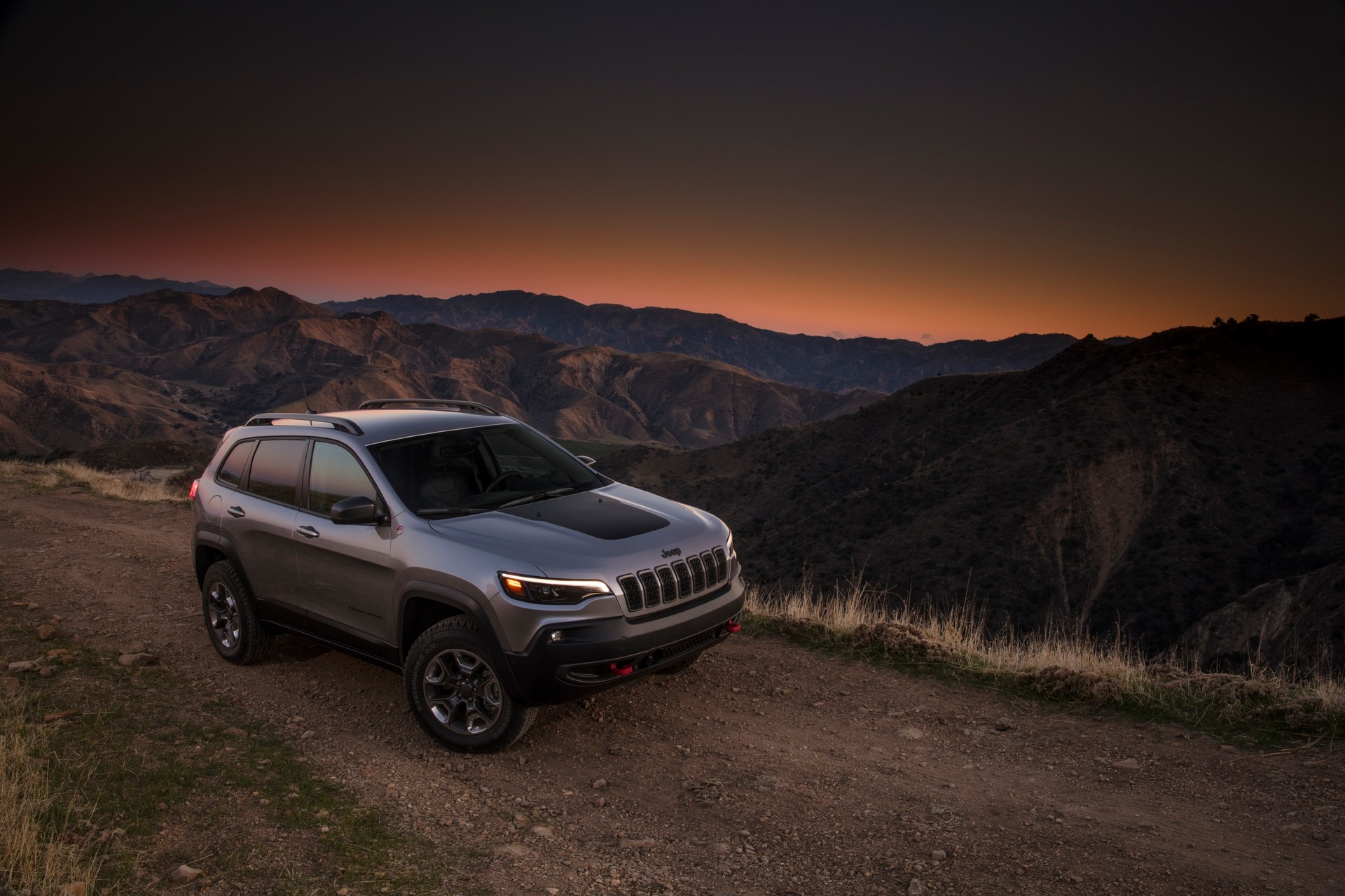 2022 Jeep Cherokee Gets Nearly $6k Price Hike And New X Trim With Factory Lift