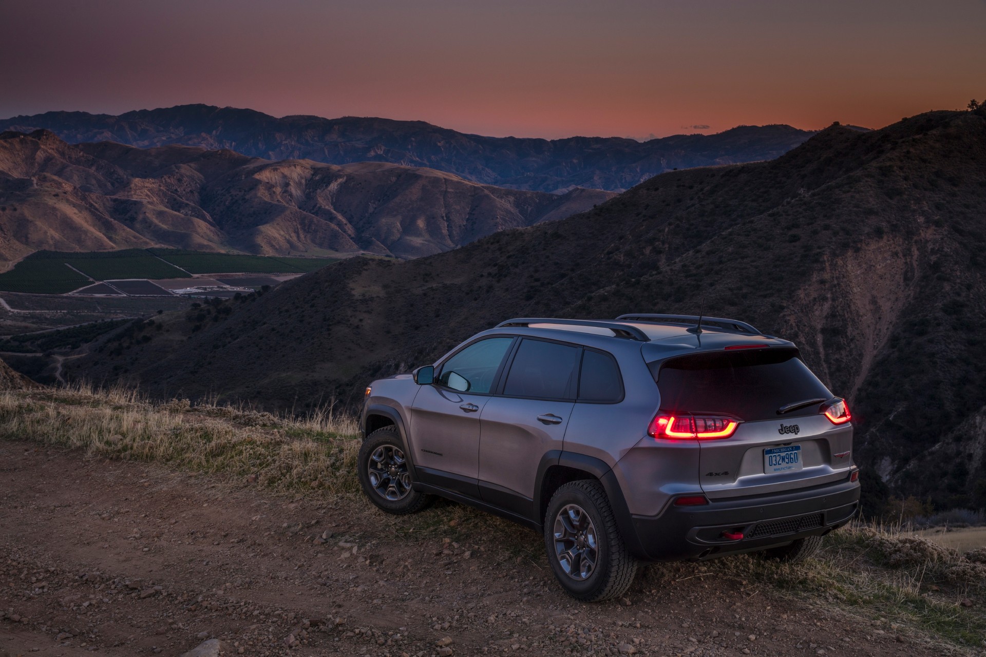2022 Jeep Cherokee Gets Nearly $6k Price Hike And New X Trim With Factory Lift