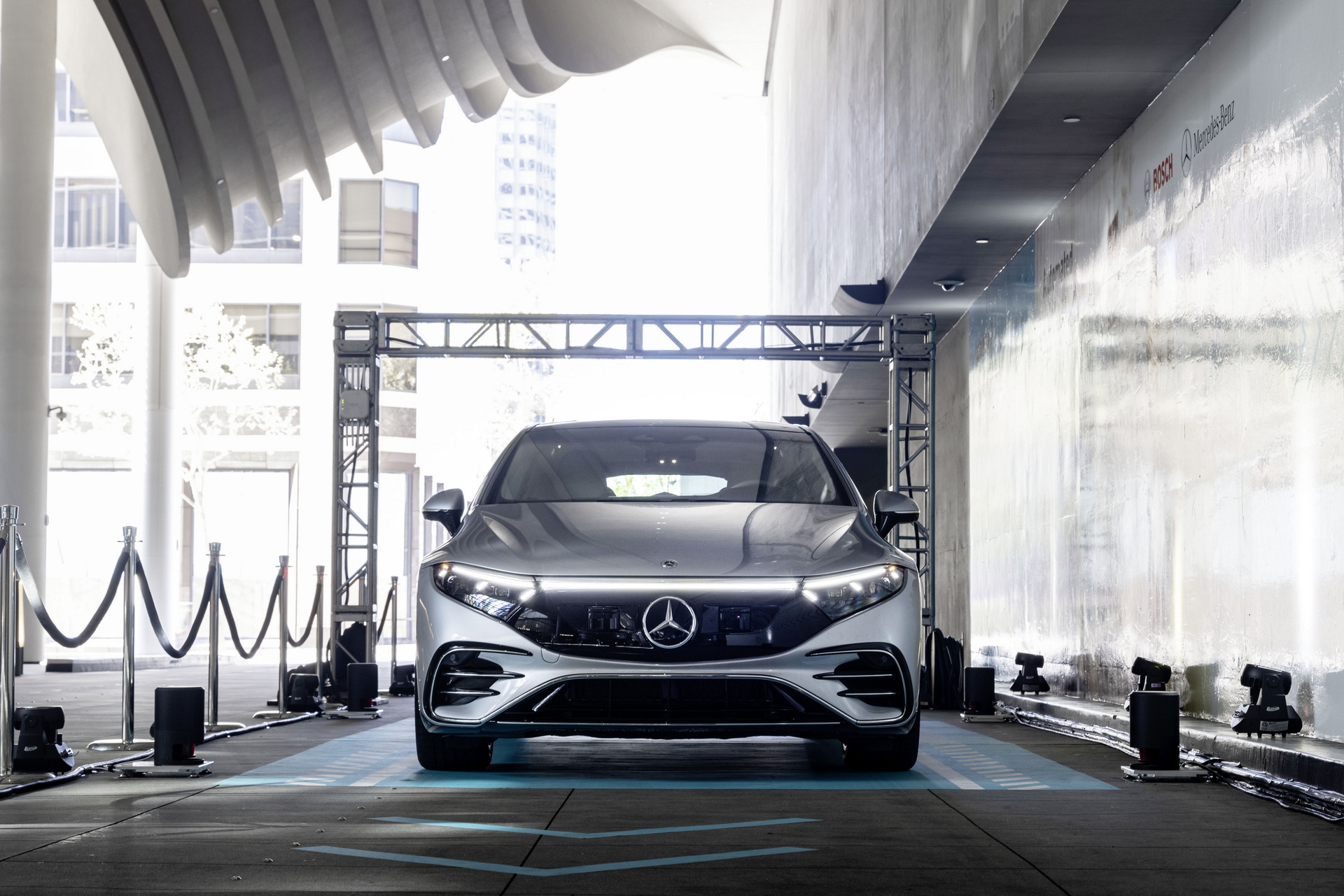 Mercedes Demonstrates Automated Valet Parking With EQS At LA Hotel