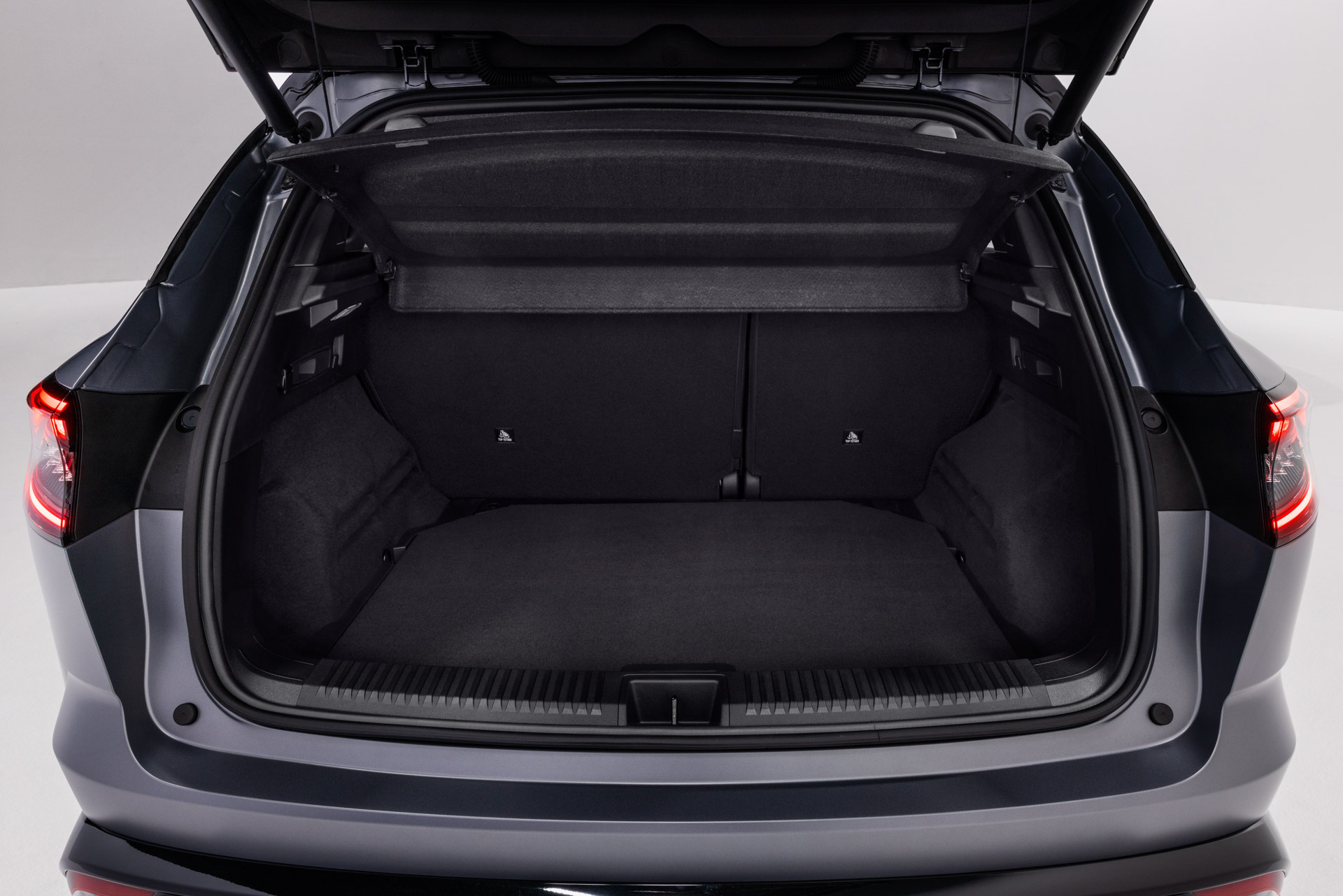 2022 Renault Austral SUV Makes Paris Debut As Kadjar Replacement