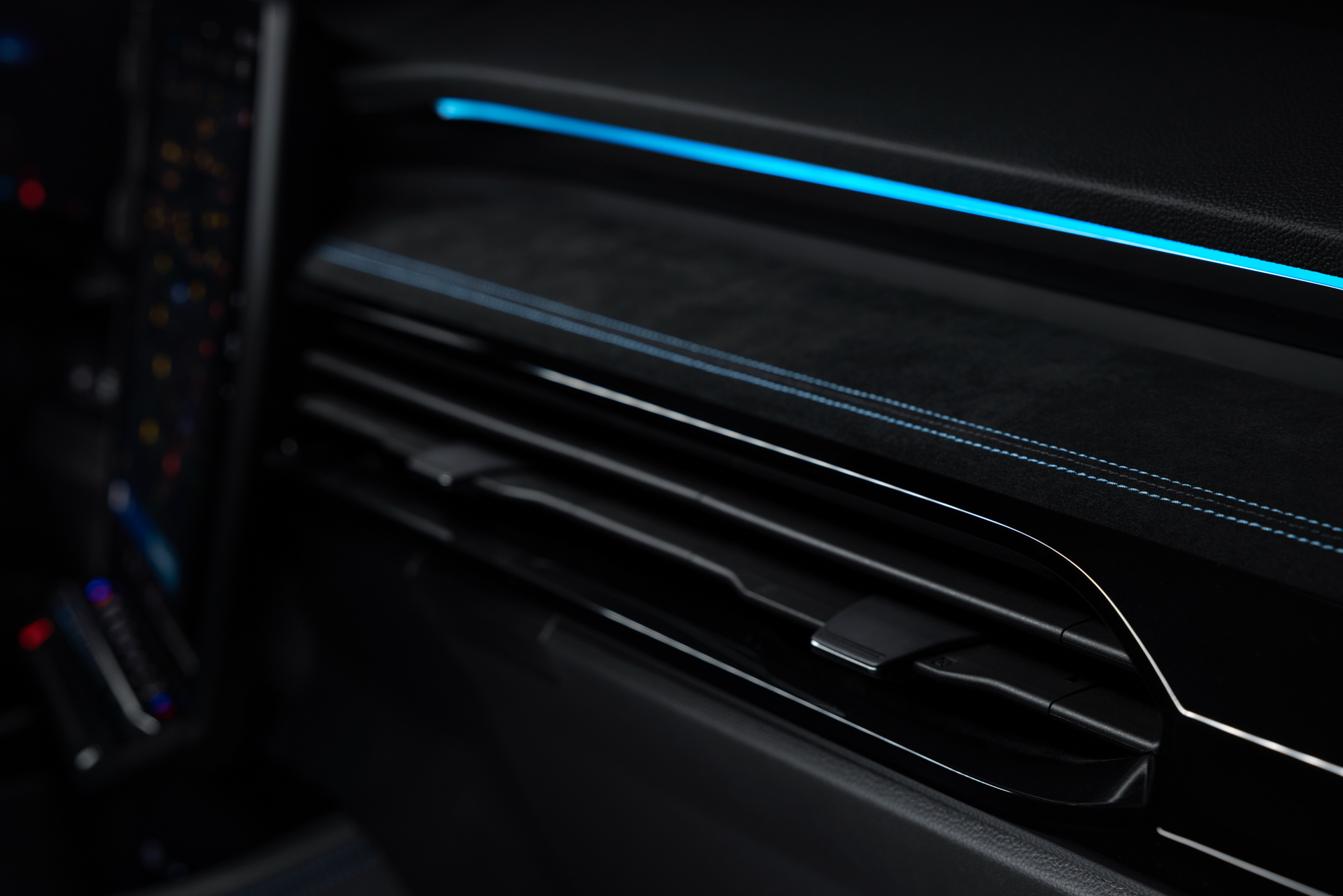 2022 Renault Austral SUV Makes Paris Debut As Kadjar Replacement