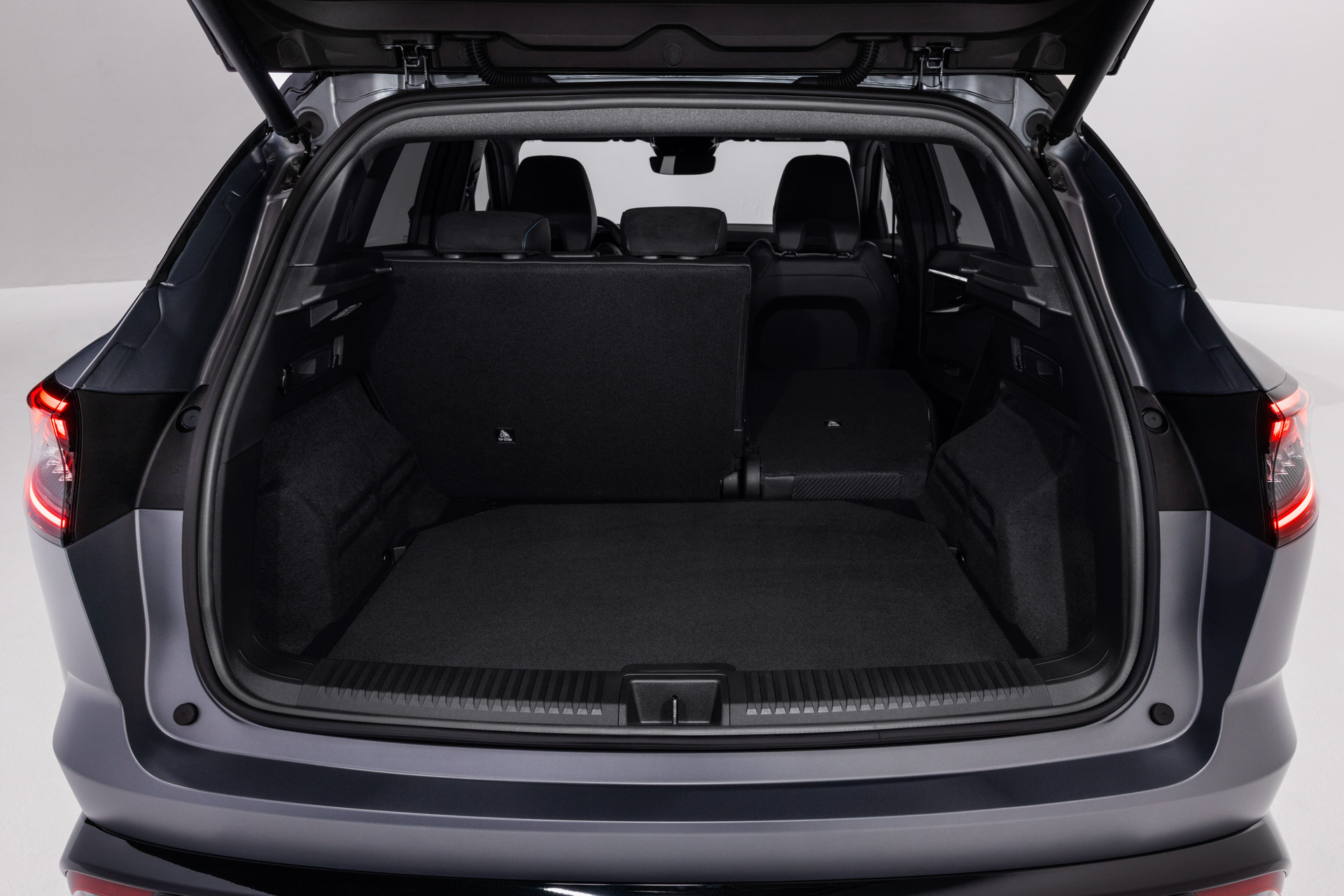 2022 Renault Austral SUV Makes Paris Debut As Kadjar Replacement