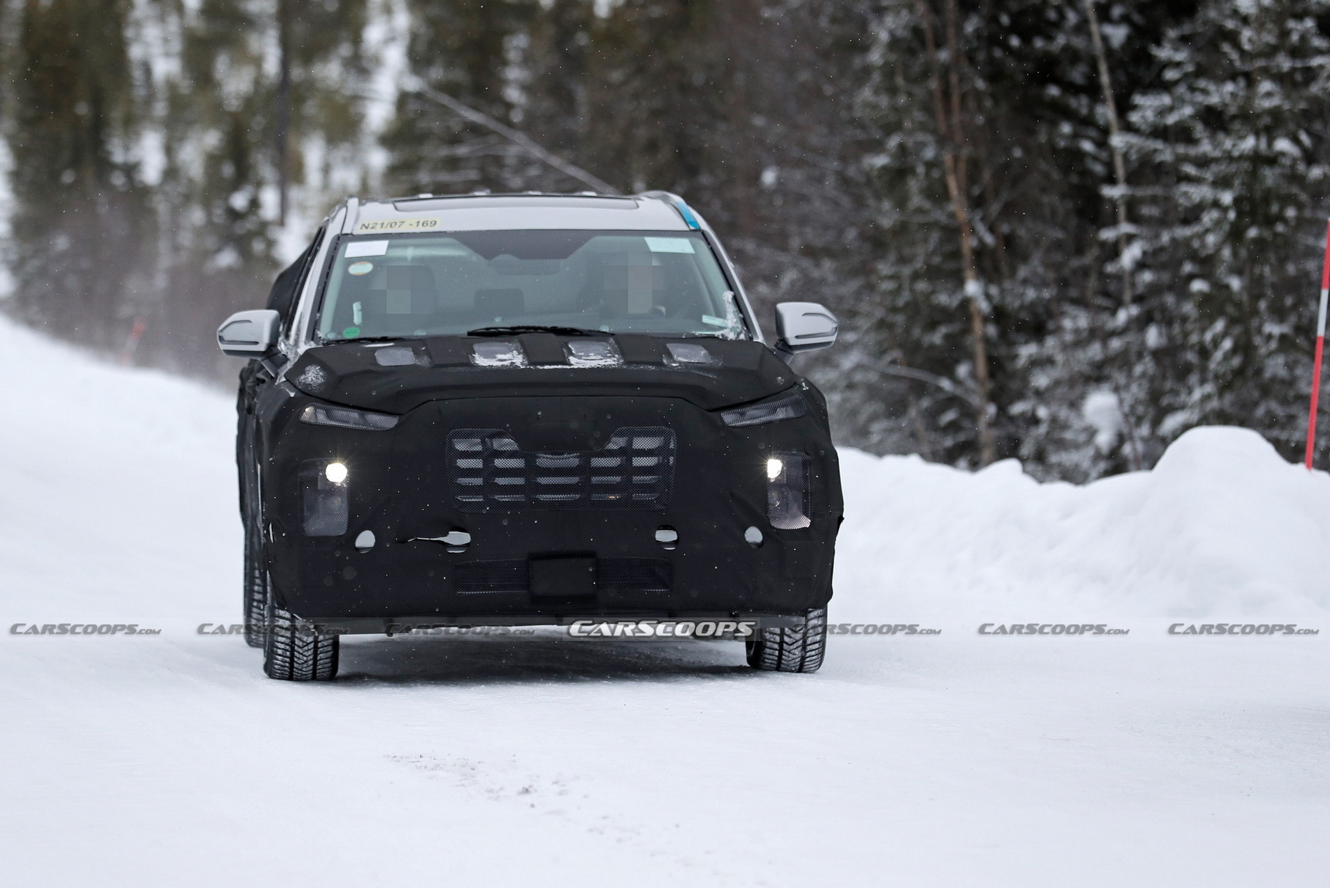 Facelifted 2023 Hyundai Palisade Spied With New Grille