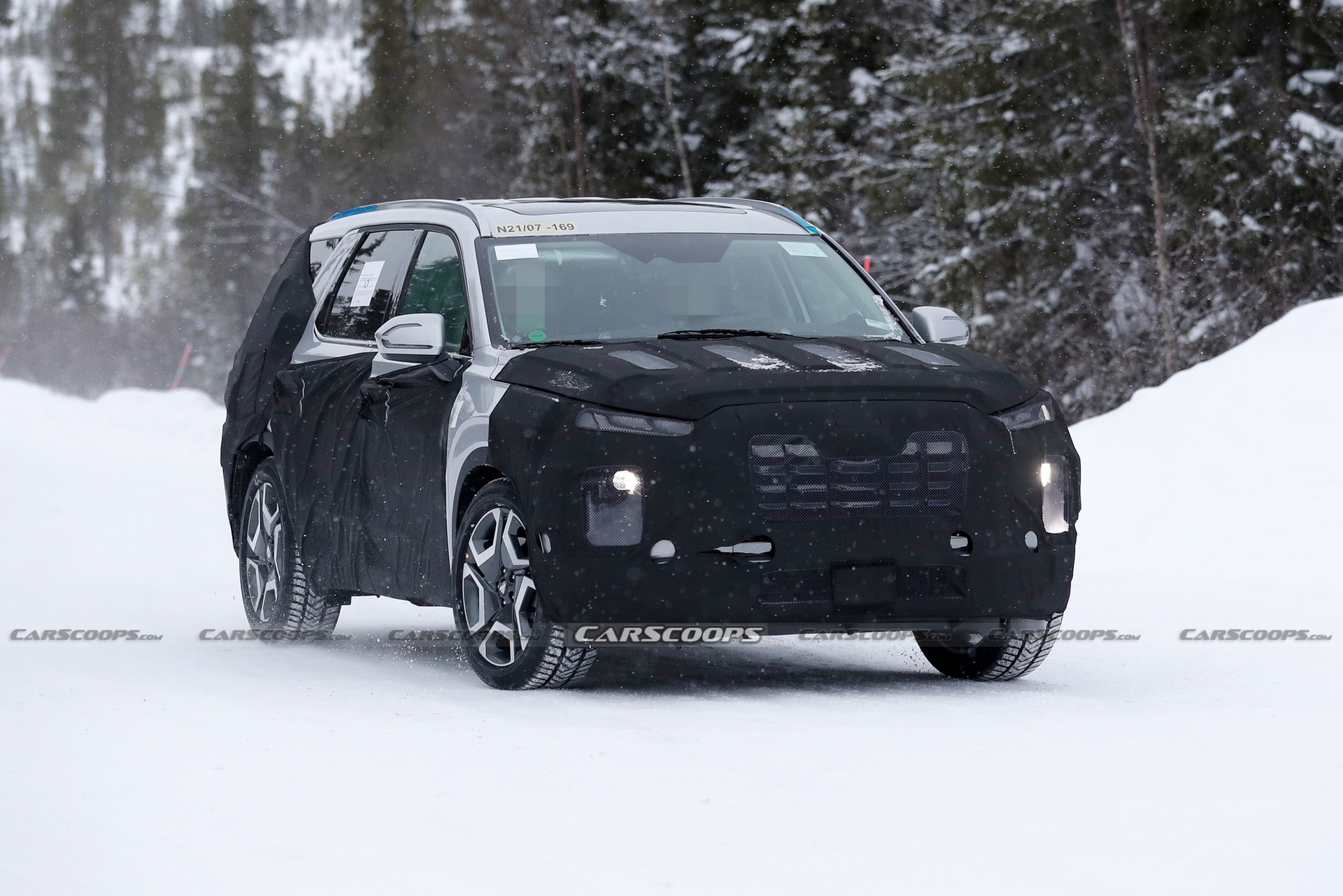 Facelifted 2023 Hyundai Palisade Spied With New Grille